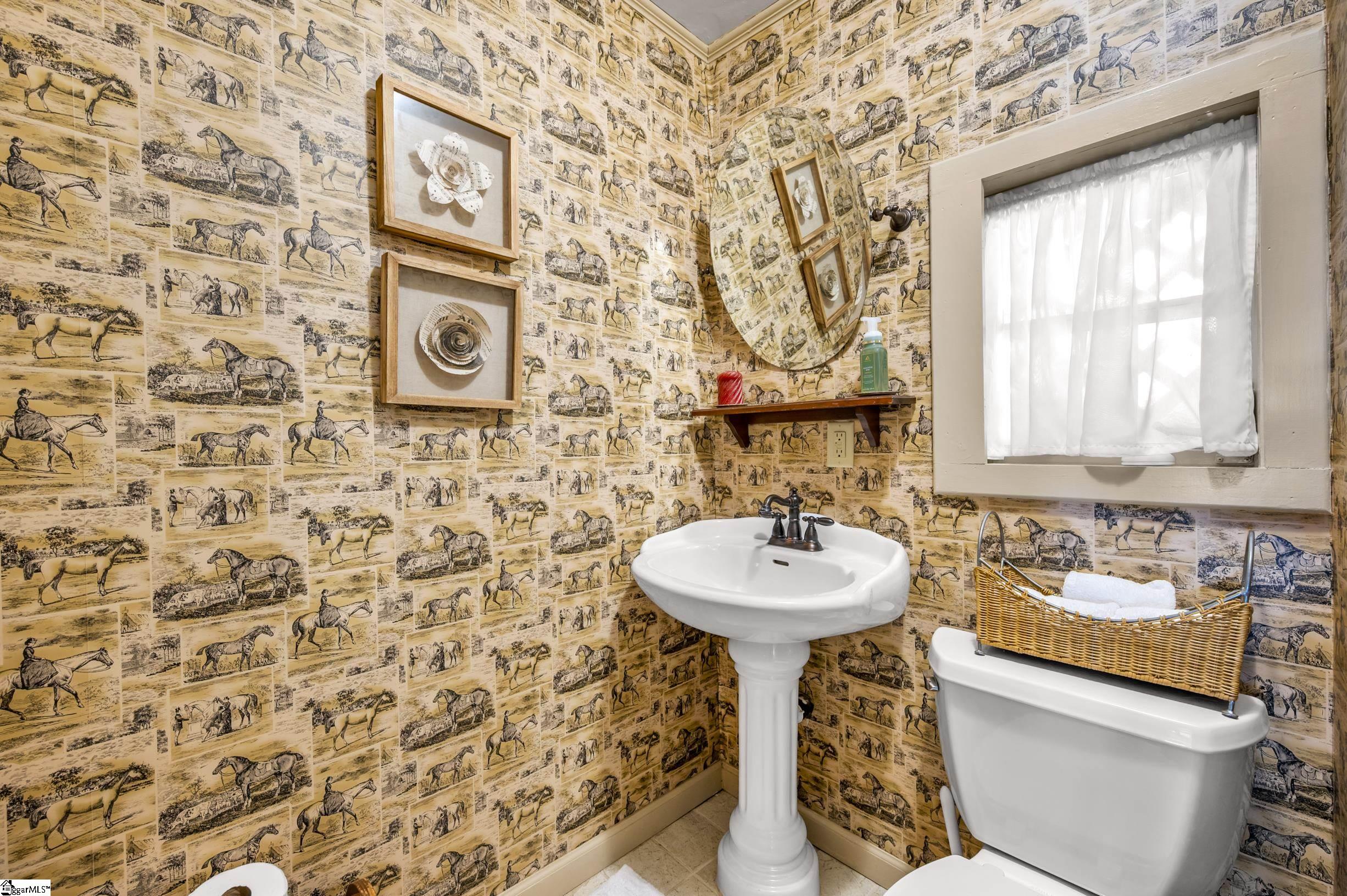 415 E Lakeshore Drive Landrum, SC 29356-9603