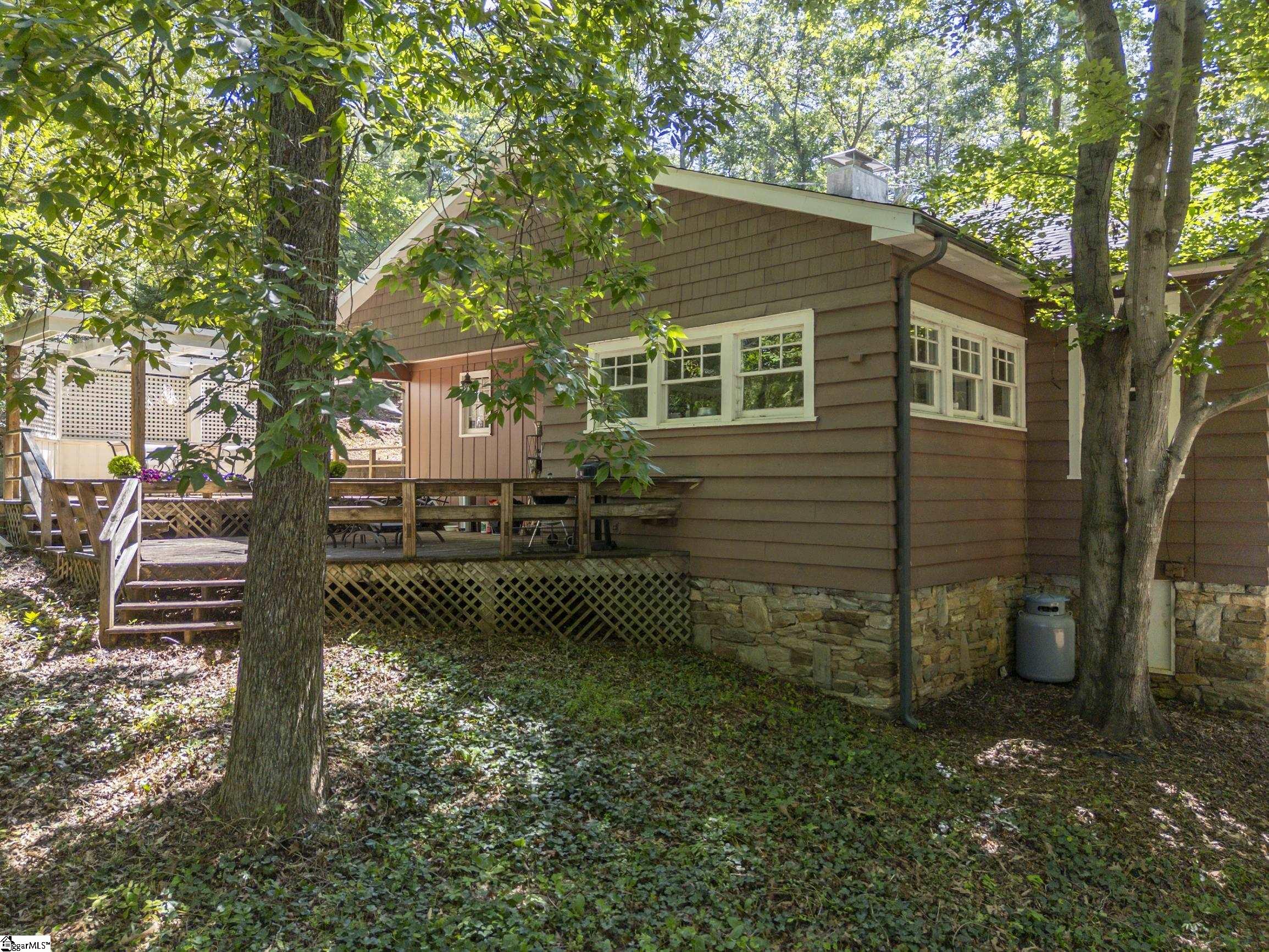 415 E Lakeshore Drive Landrum, SC 29356-9603