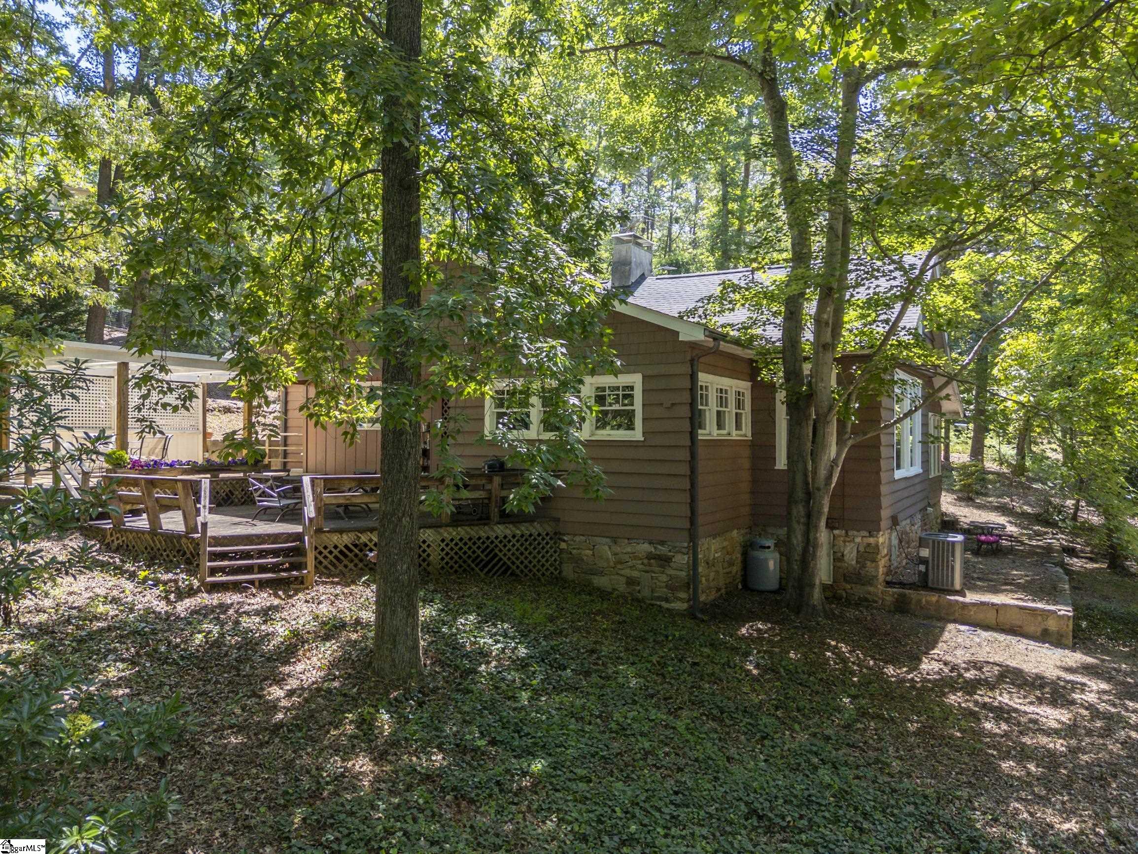 415 E Lakeshore Drive Landrum, SC 29356-9603