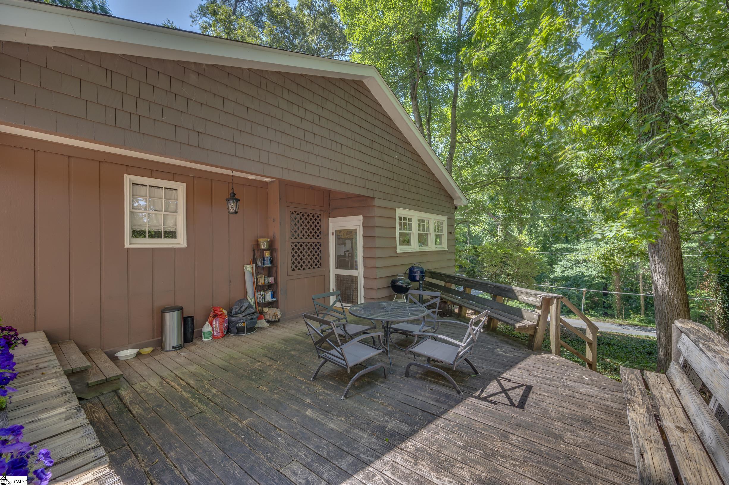 415 E Lakeshore Drive Landrum, SC 29356-9603