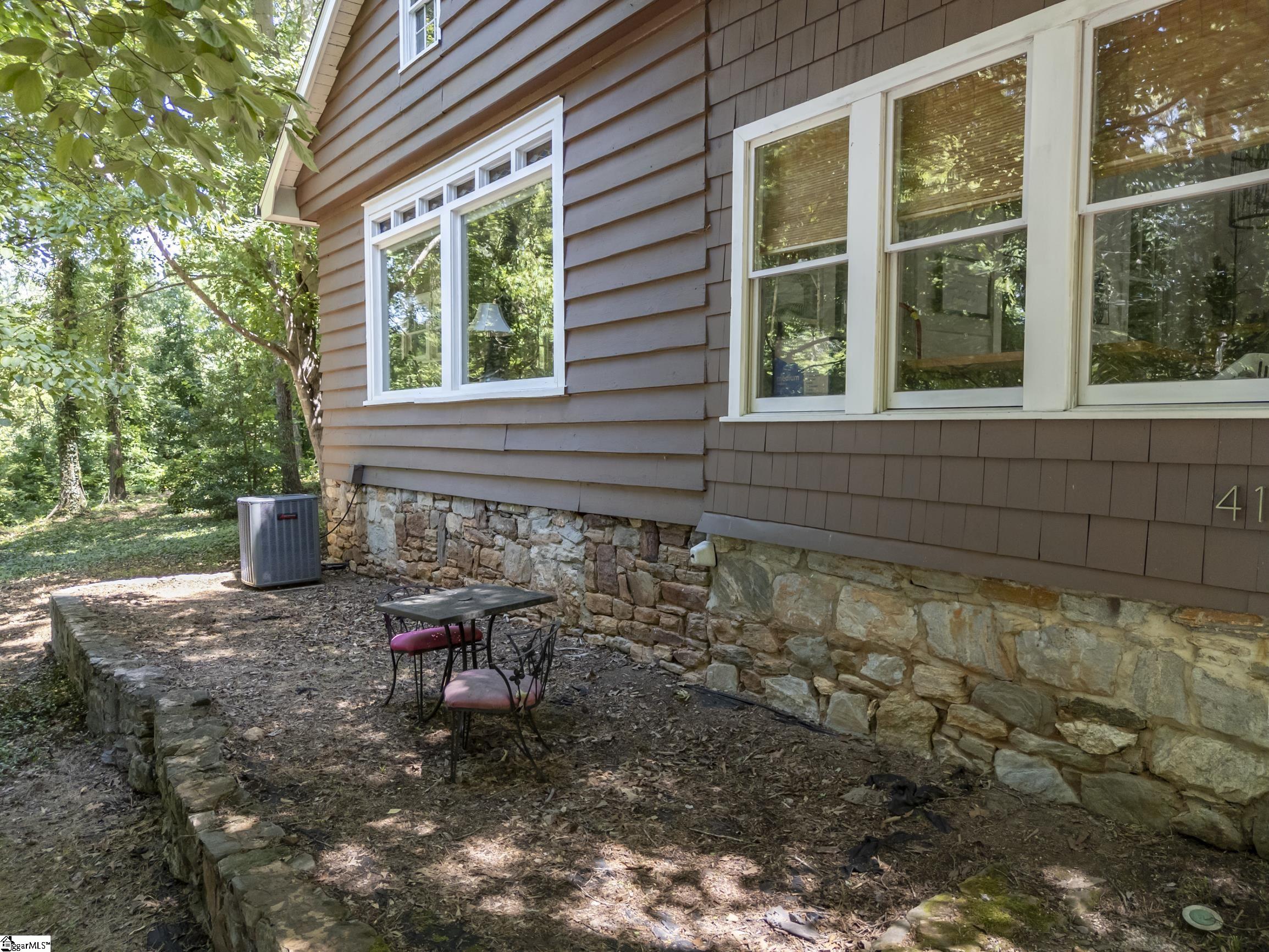 415 E Lakeshore Drive Landrum, SC 29356-9603