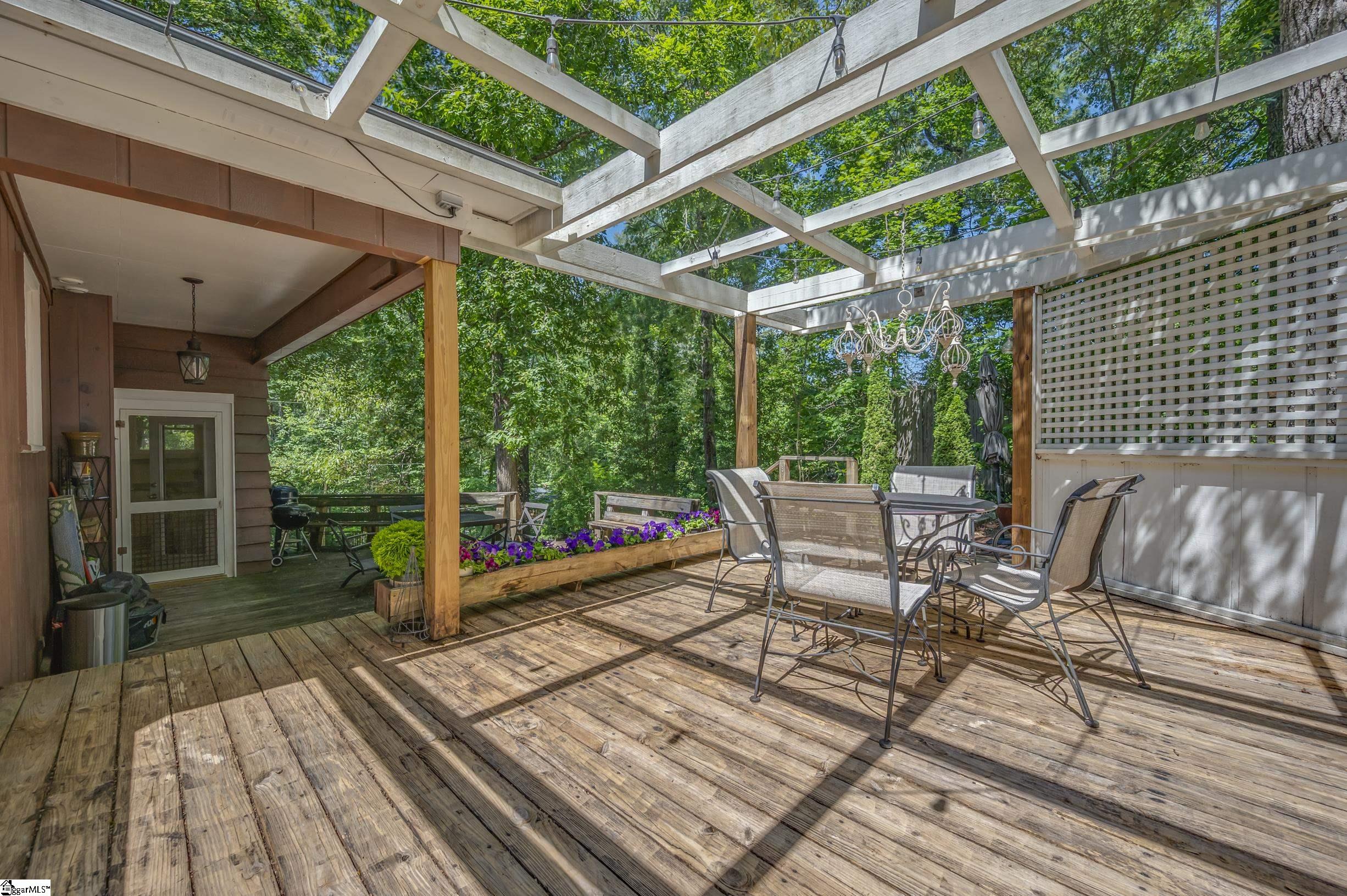 415 E Lakeshore Drive Landrum, SC 29356-9603