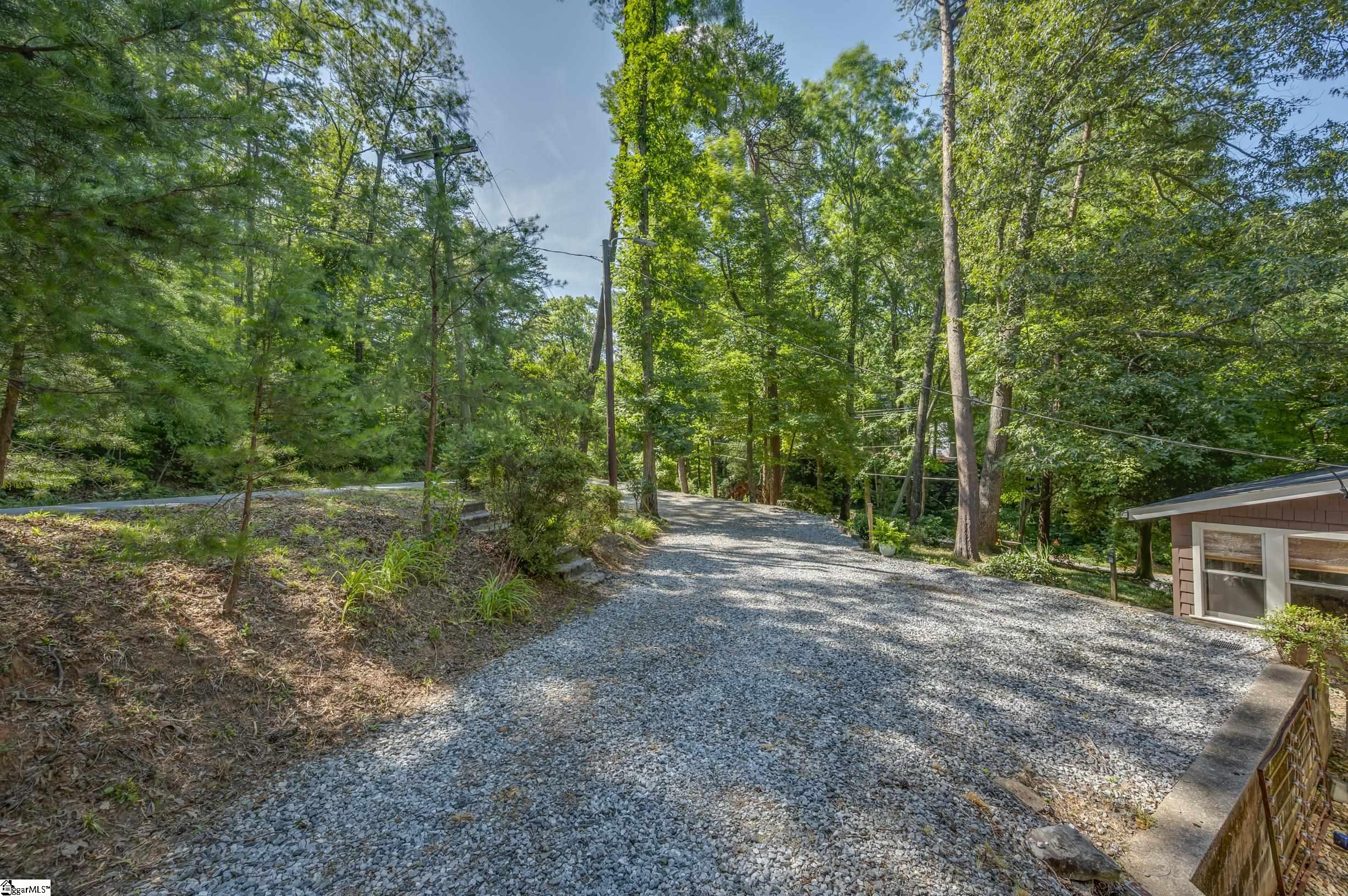 415 E Lakeshore Drive Landrum, SC 29356-9603
