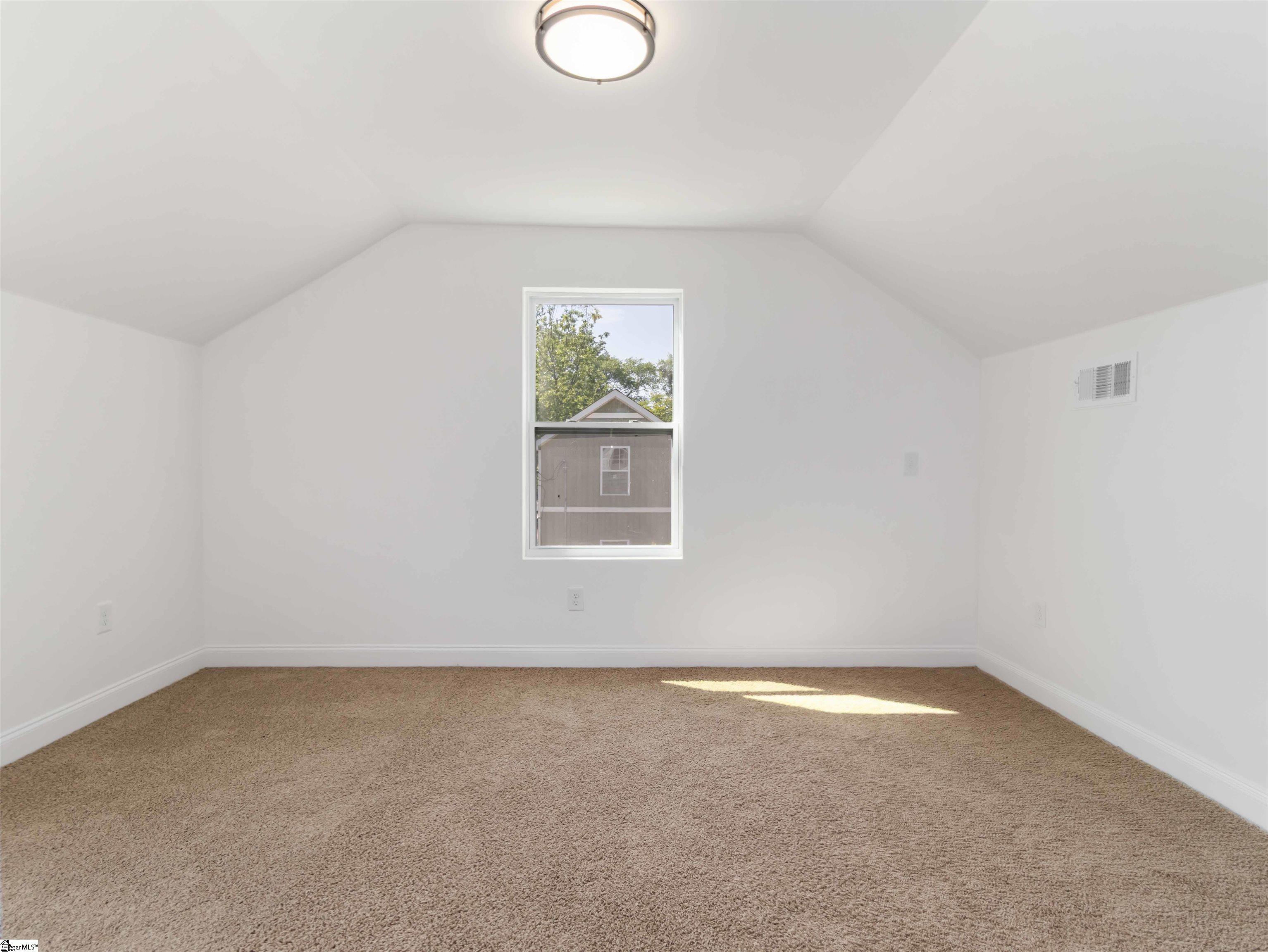 5 Williams Street Spartanburg, SC 29301