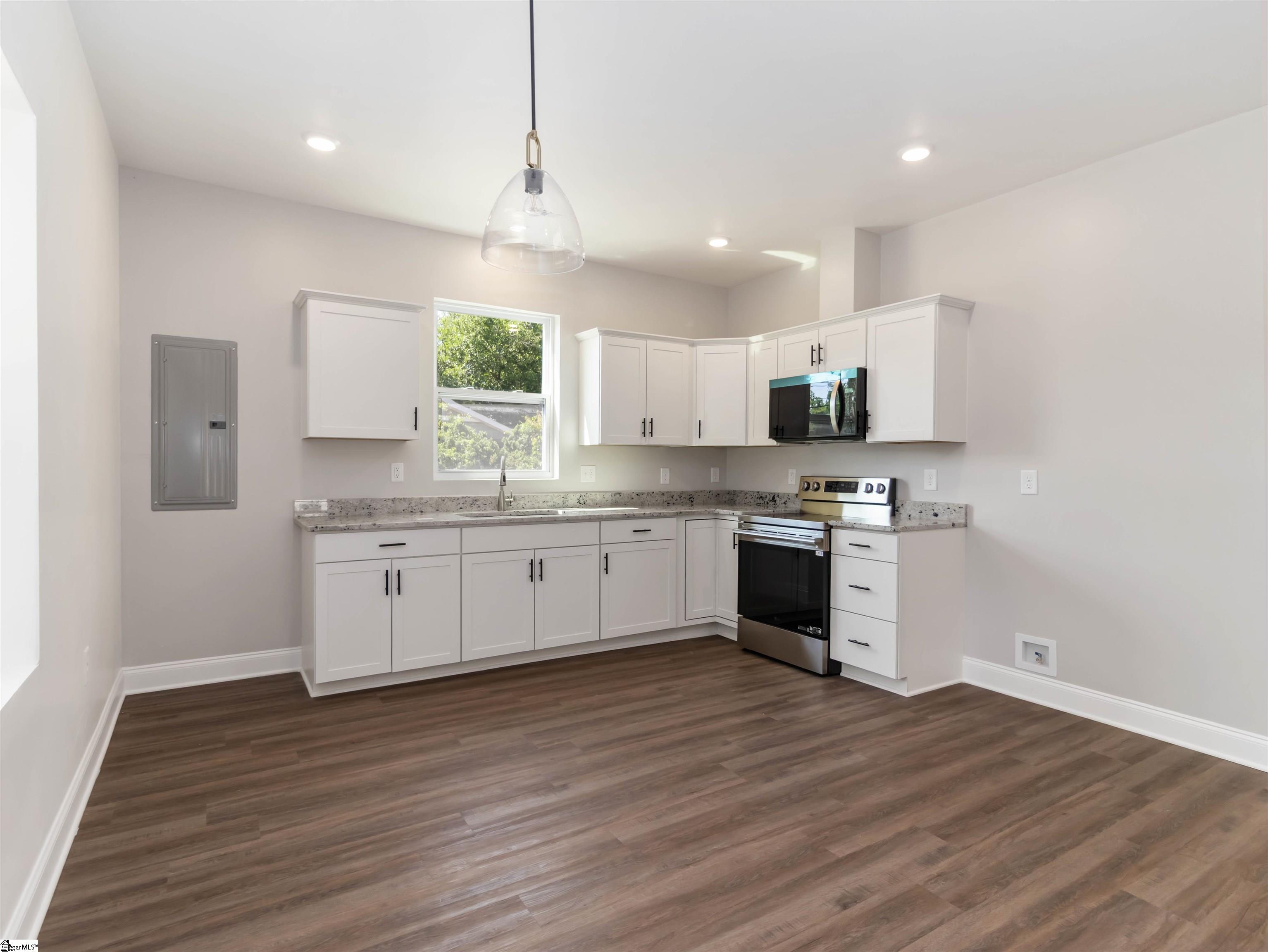 5 Williams Street Spartanburg, SC 29301