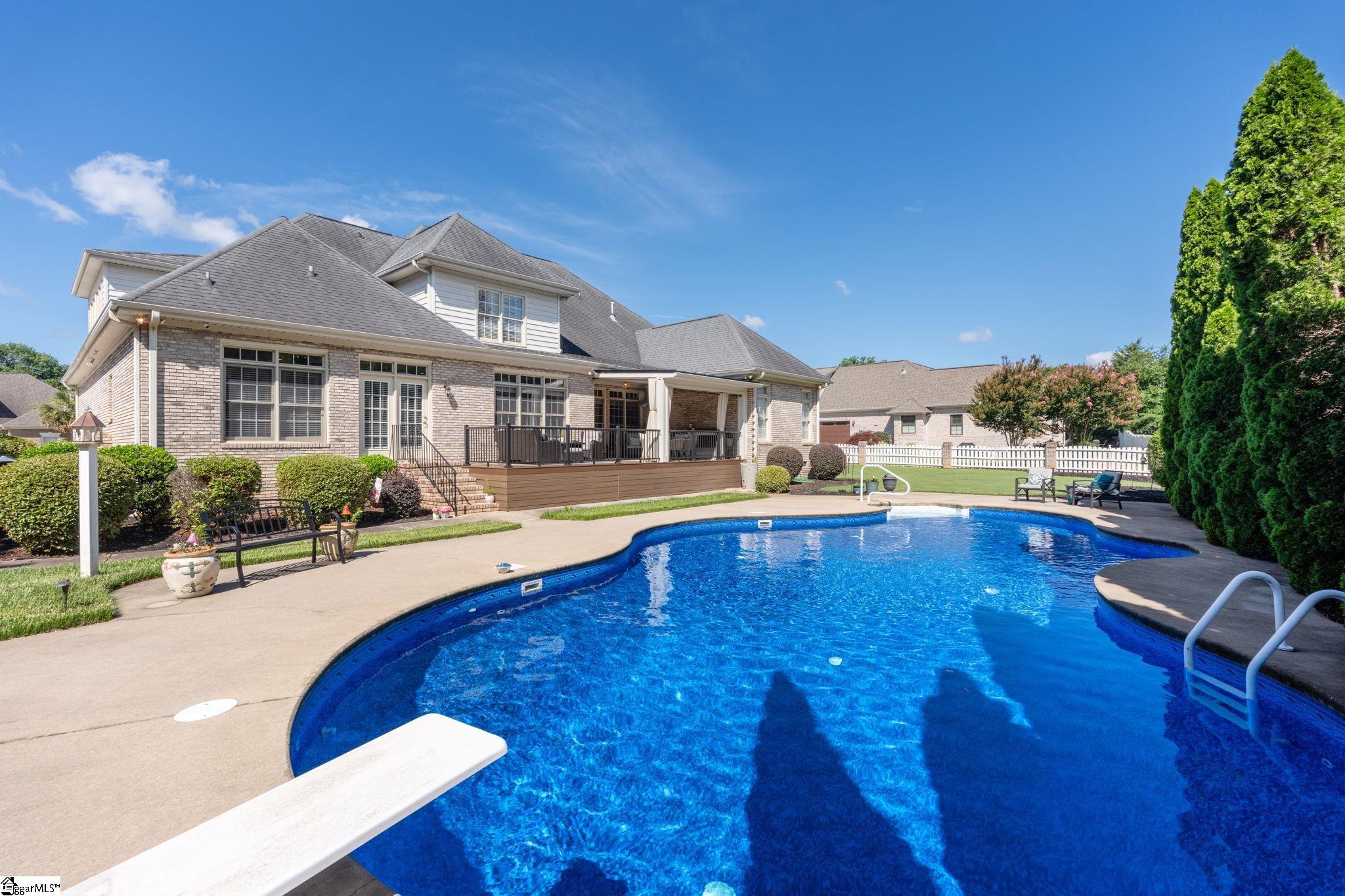 3 Charlestonplace Court Greenville, SC 29615