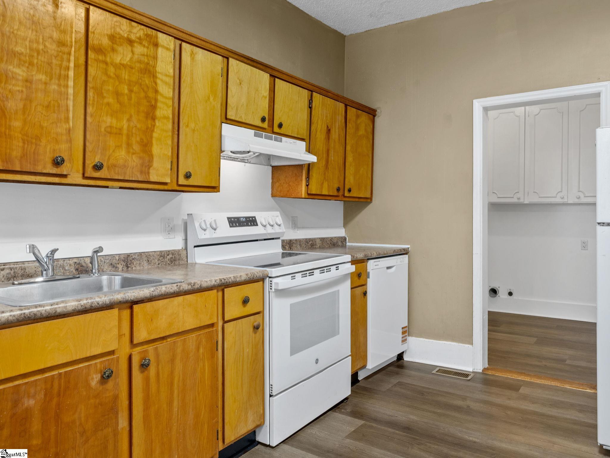 8149 Hill Street Boiling Springs, SC 29316