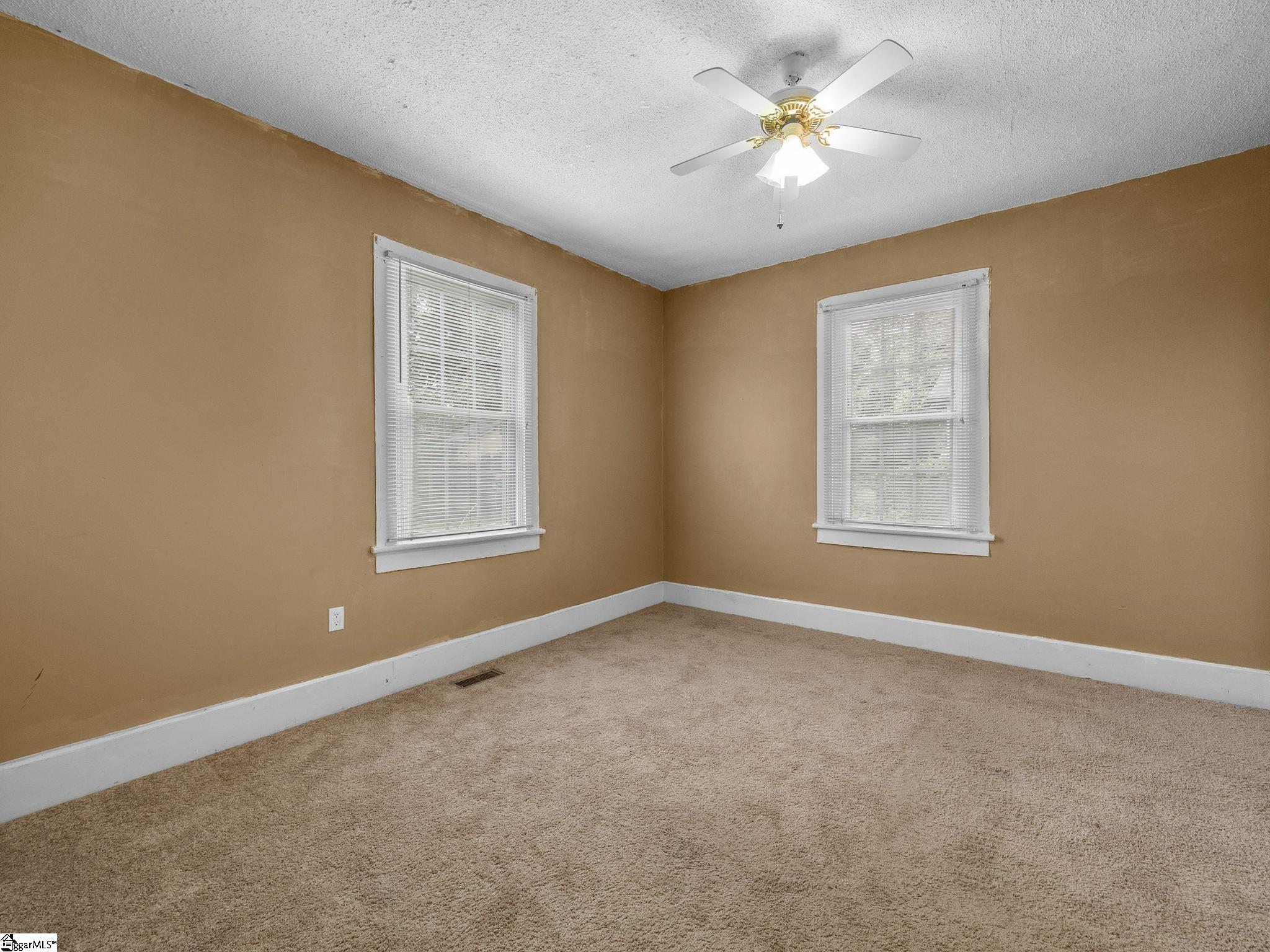 8149 Hill Street Boiling Springs, SC 29316