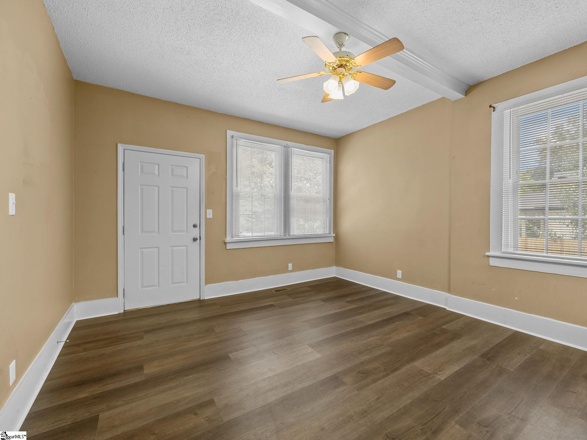 8149 Hill Street Boiling Springs, SC 29316