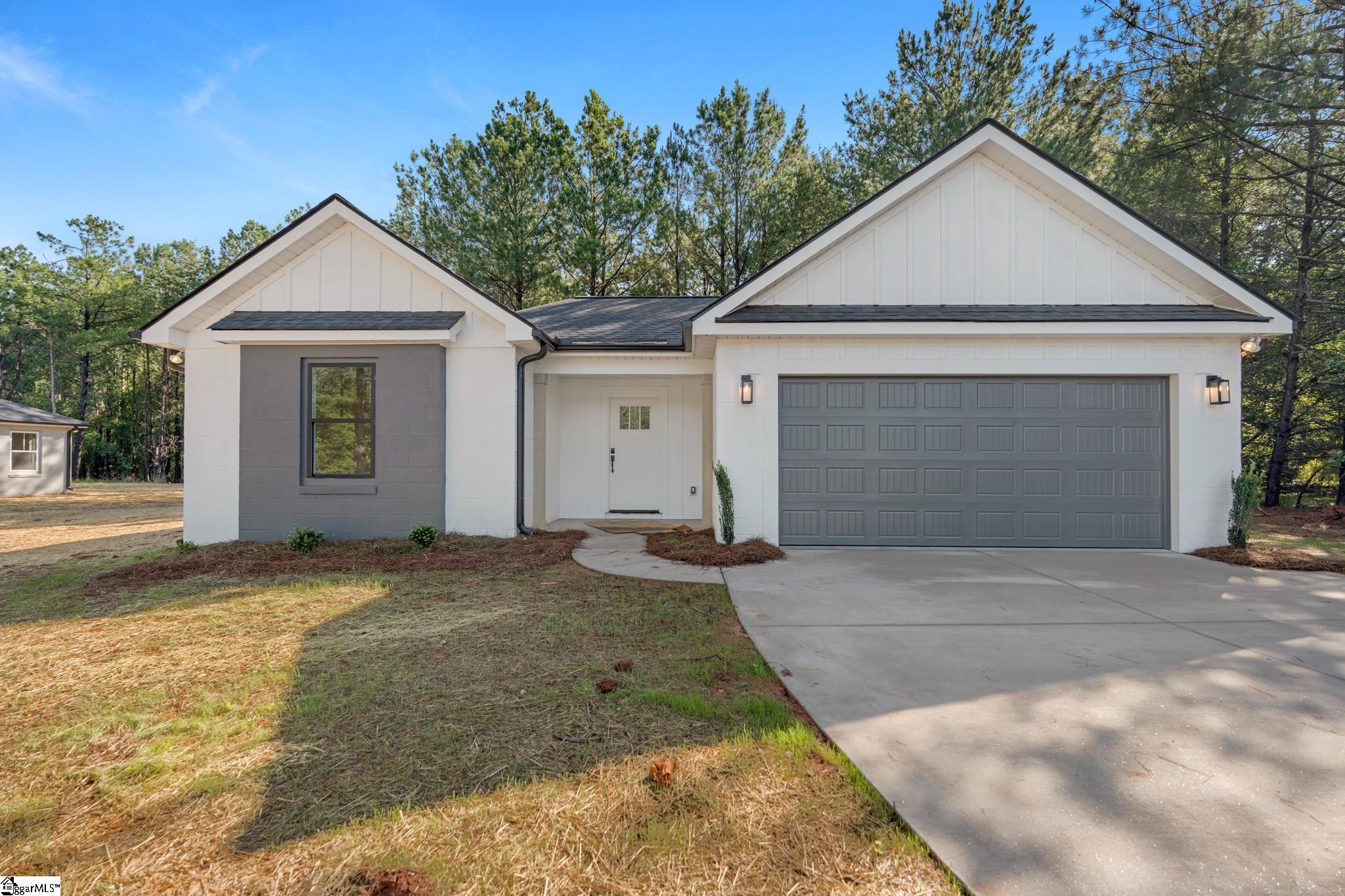 410 N Palmetto Street Liberty, SC 29657