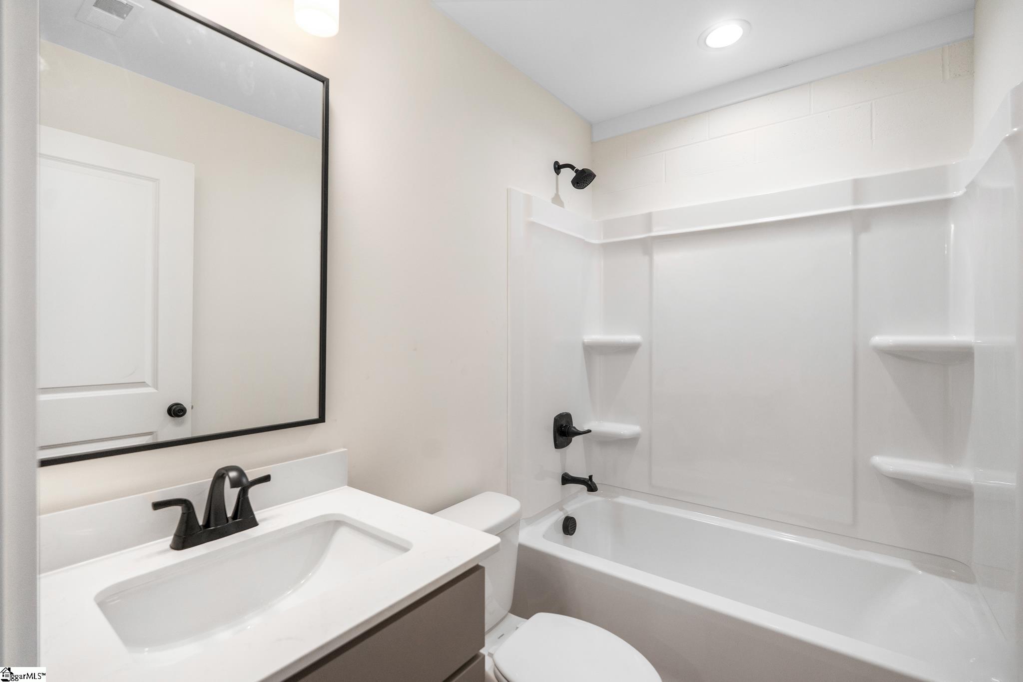 410 N Palmetto Street Liberty, SC 29657