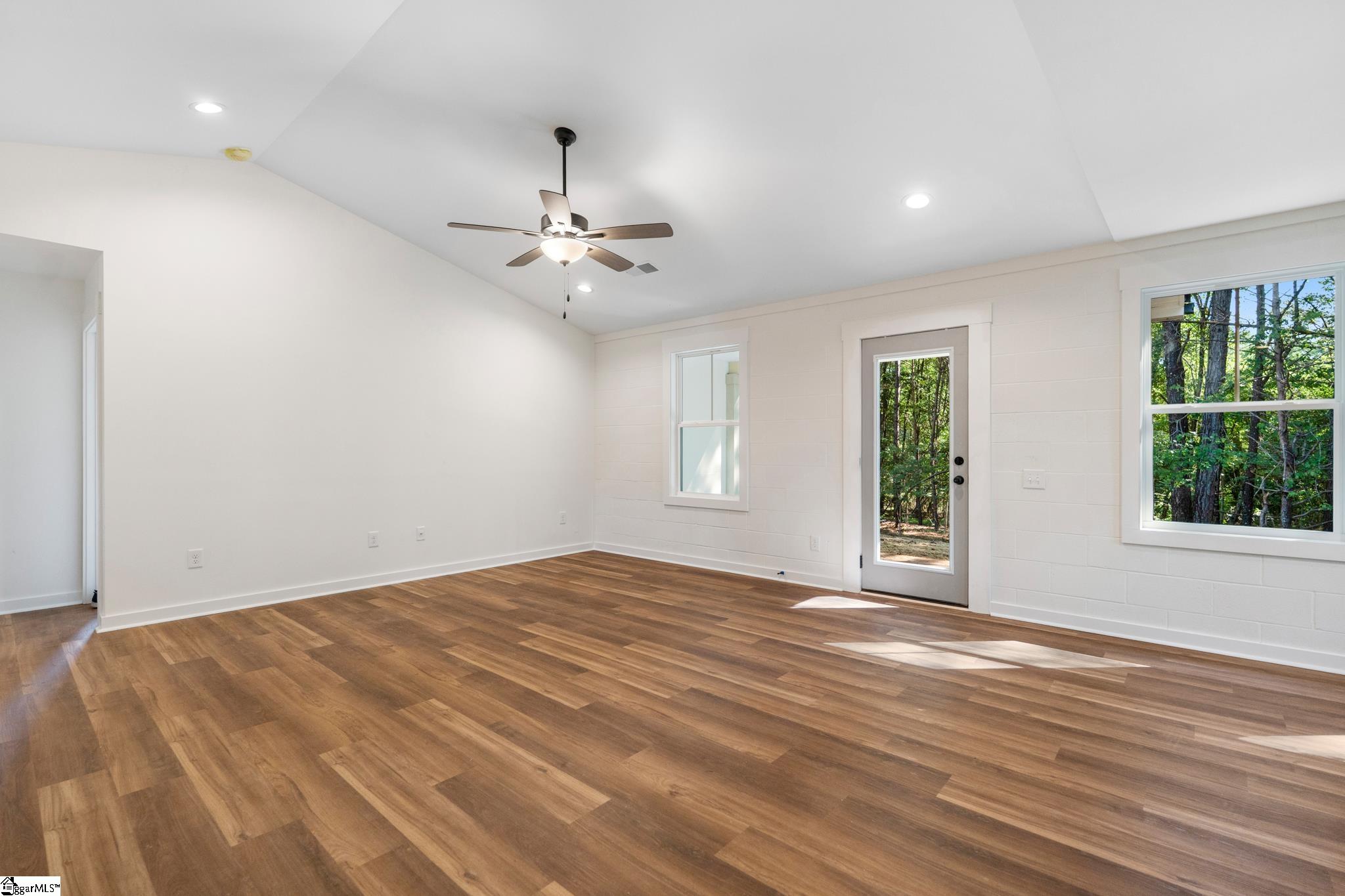 410 N Palmetto Street Liberty, SC 29657