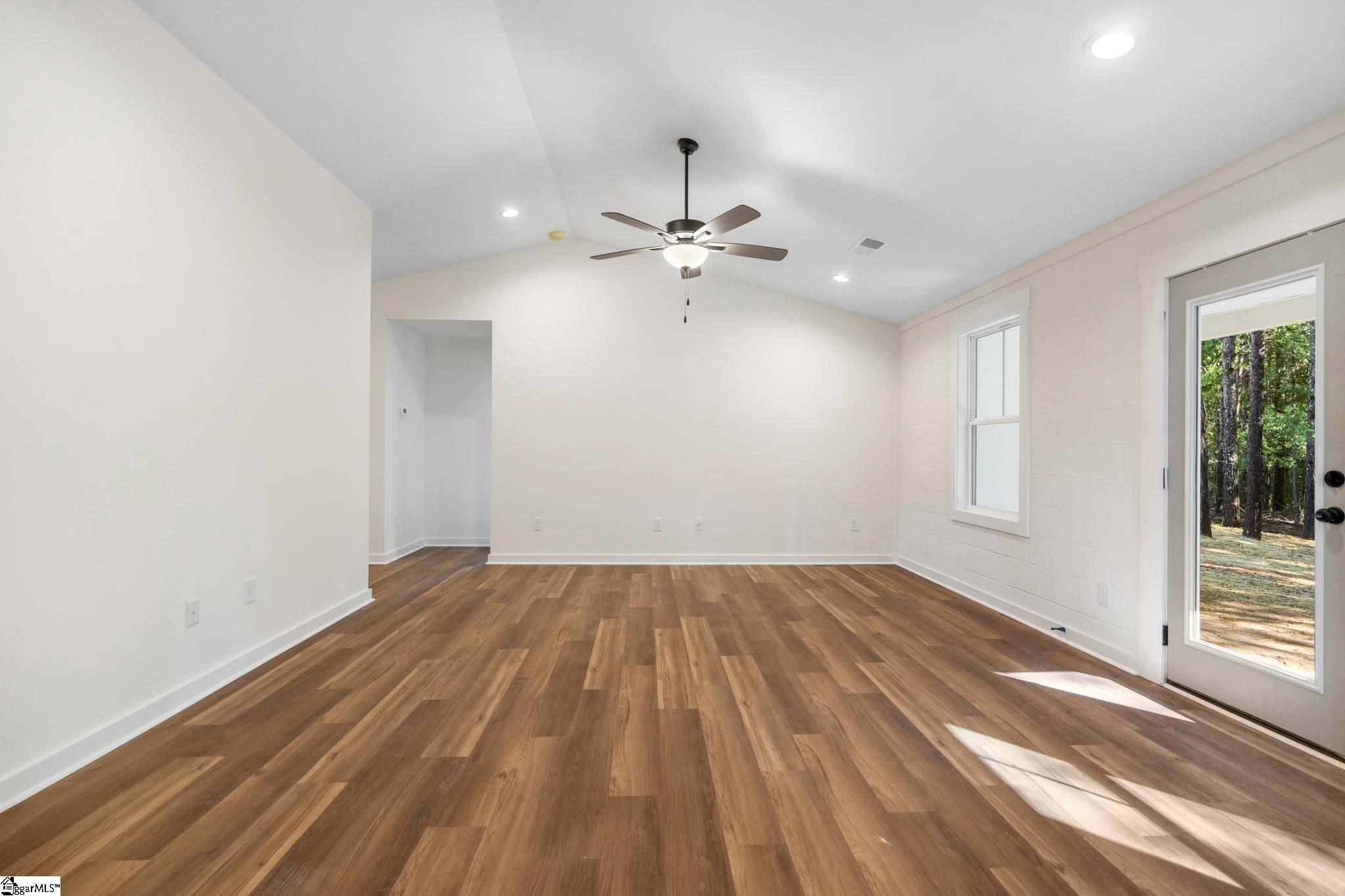 410 N Palmetto Street Liberty, SC 29657