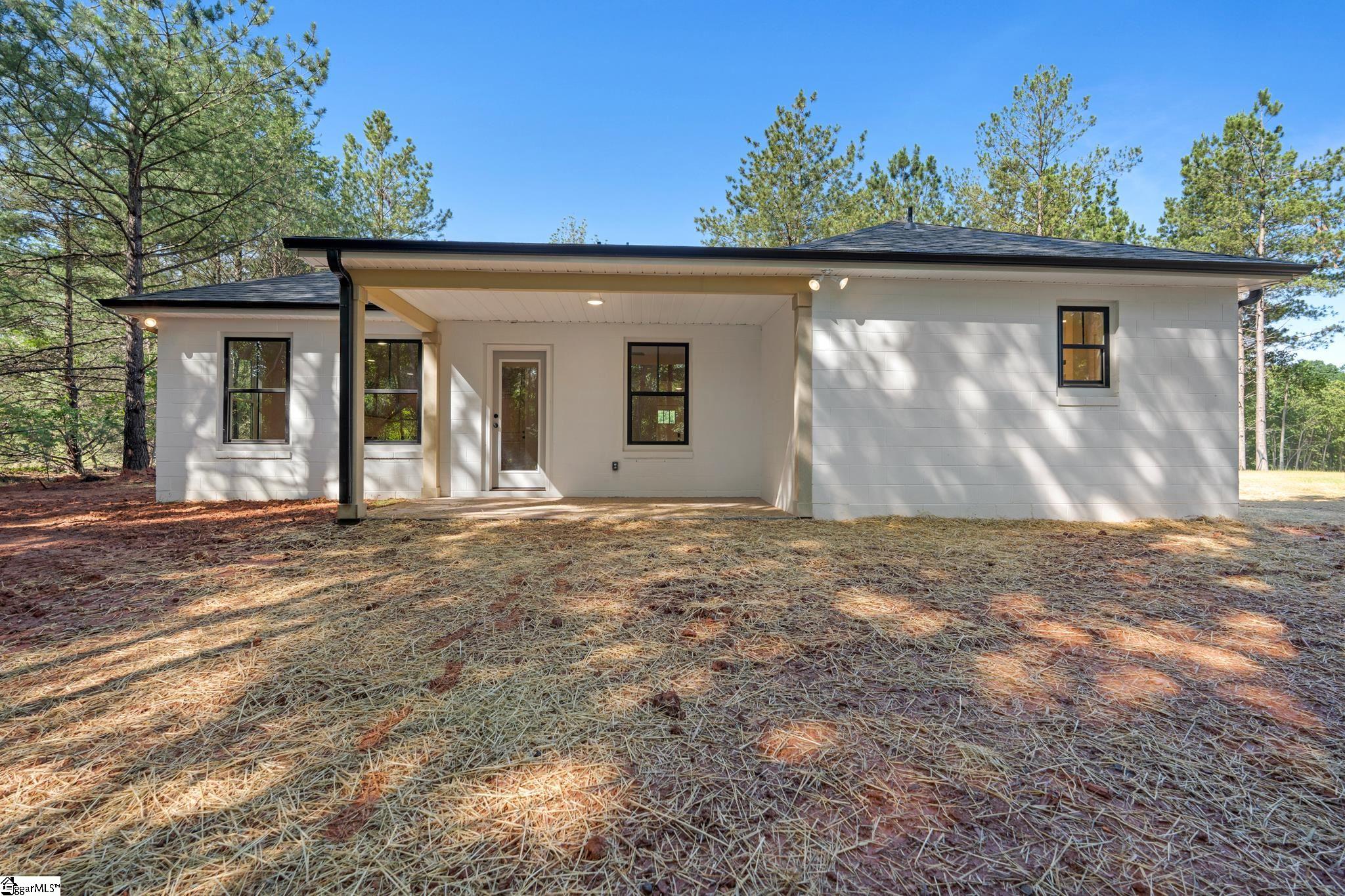 410 N Palmetto Street Liberty, SC 29657