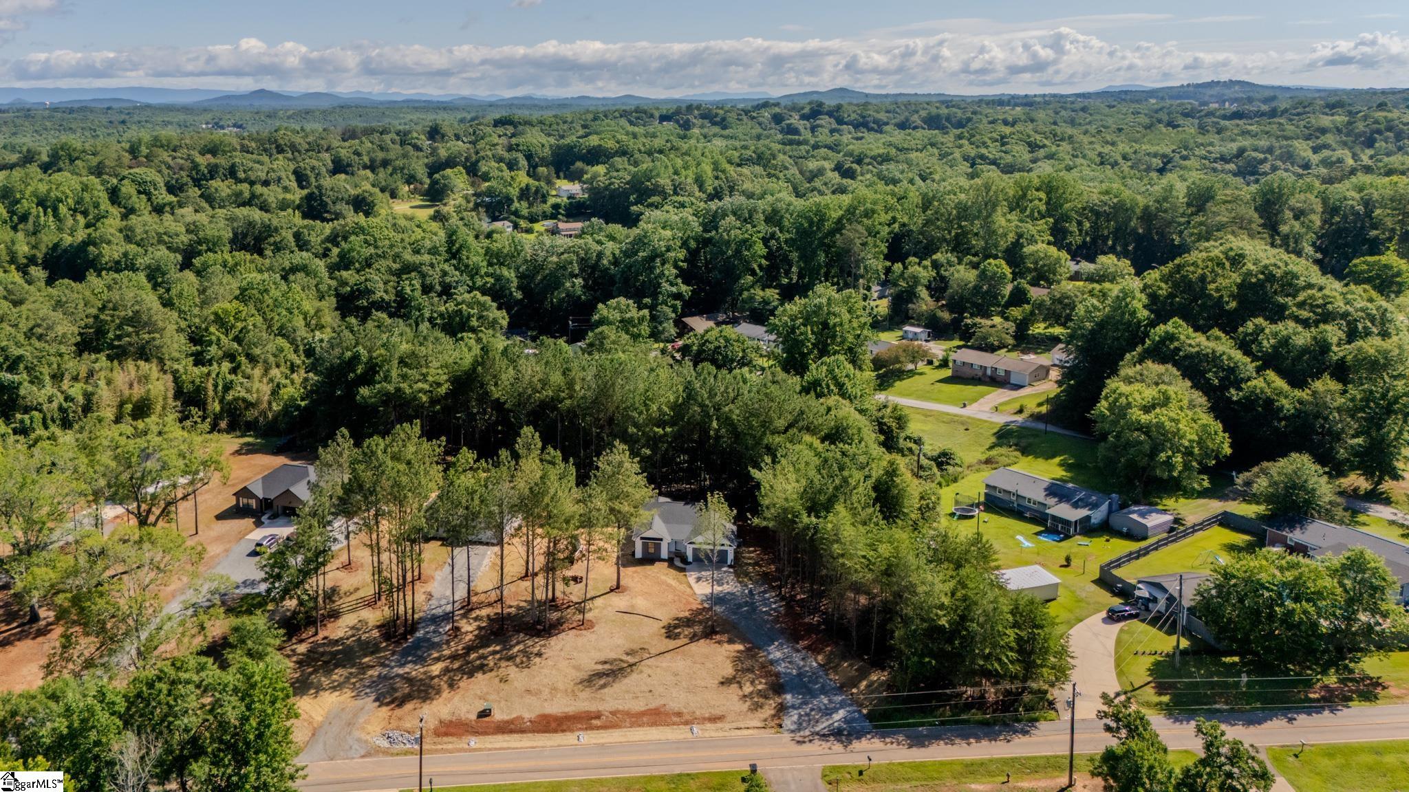 410 N Palmetto Street Liberty, SC 29657