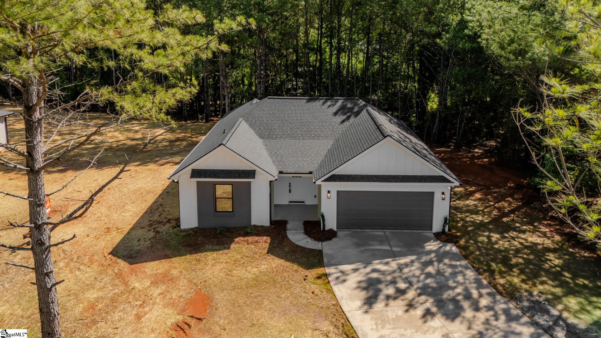 410 N Palmetto Street Liberty, SC 29657