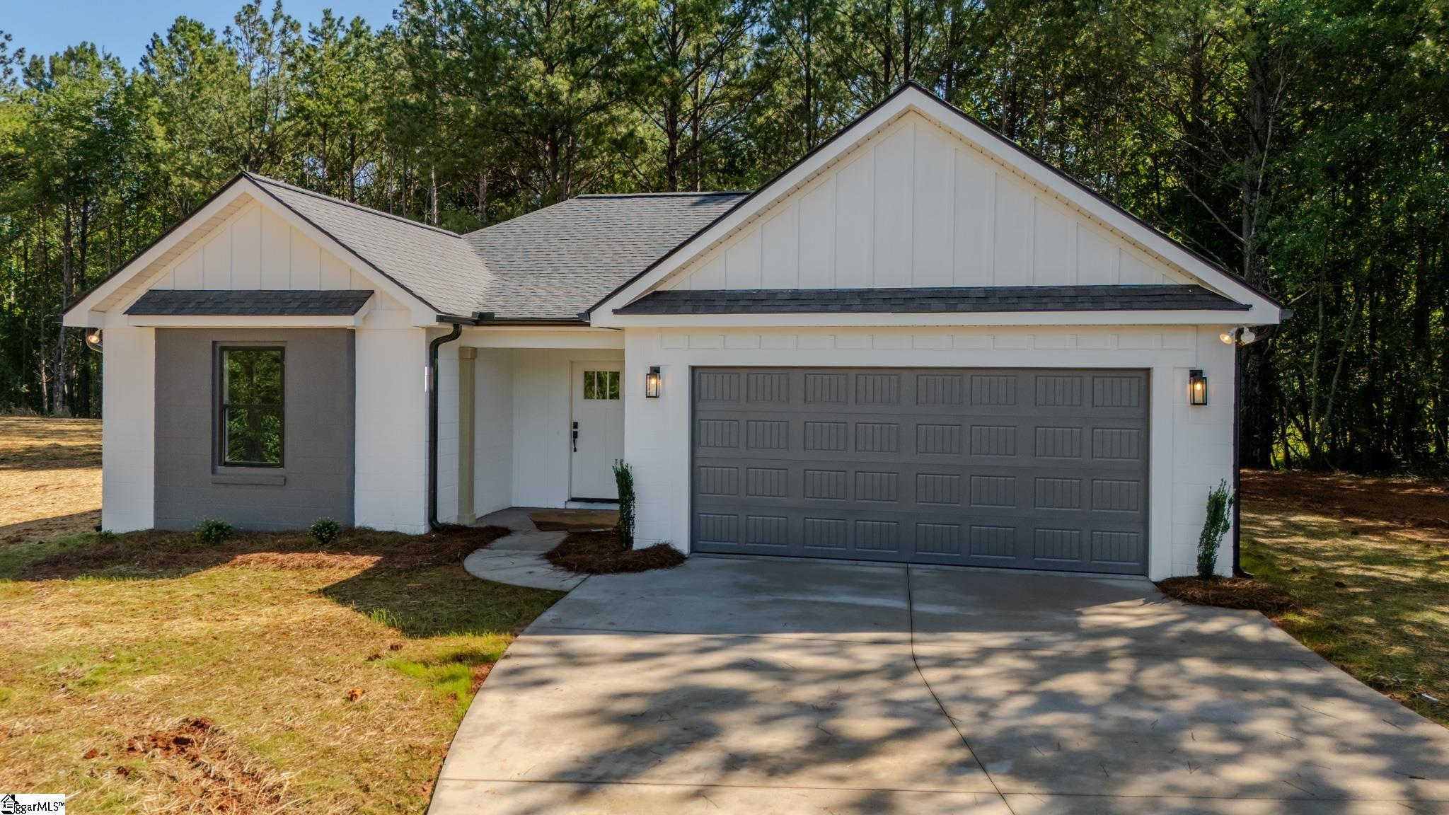 410 N Palmetto Street Liberty, SC 29657