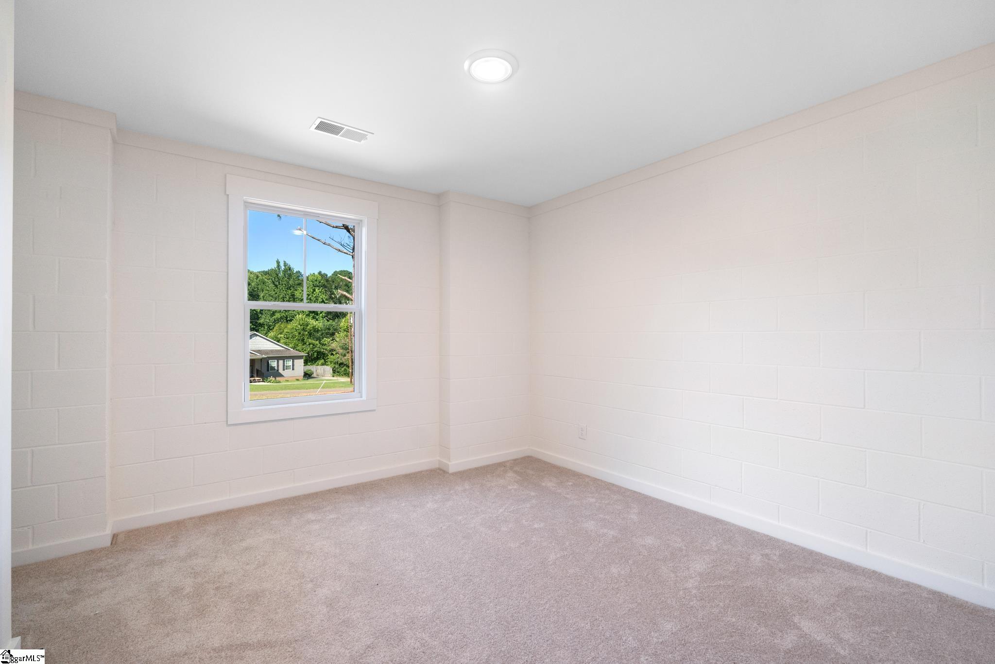 410 N Palmetto Street Liberty, SC 29657