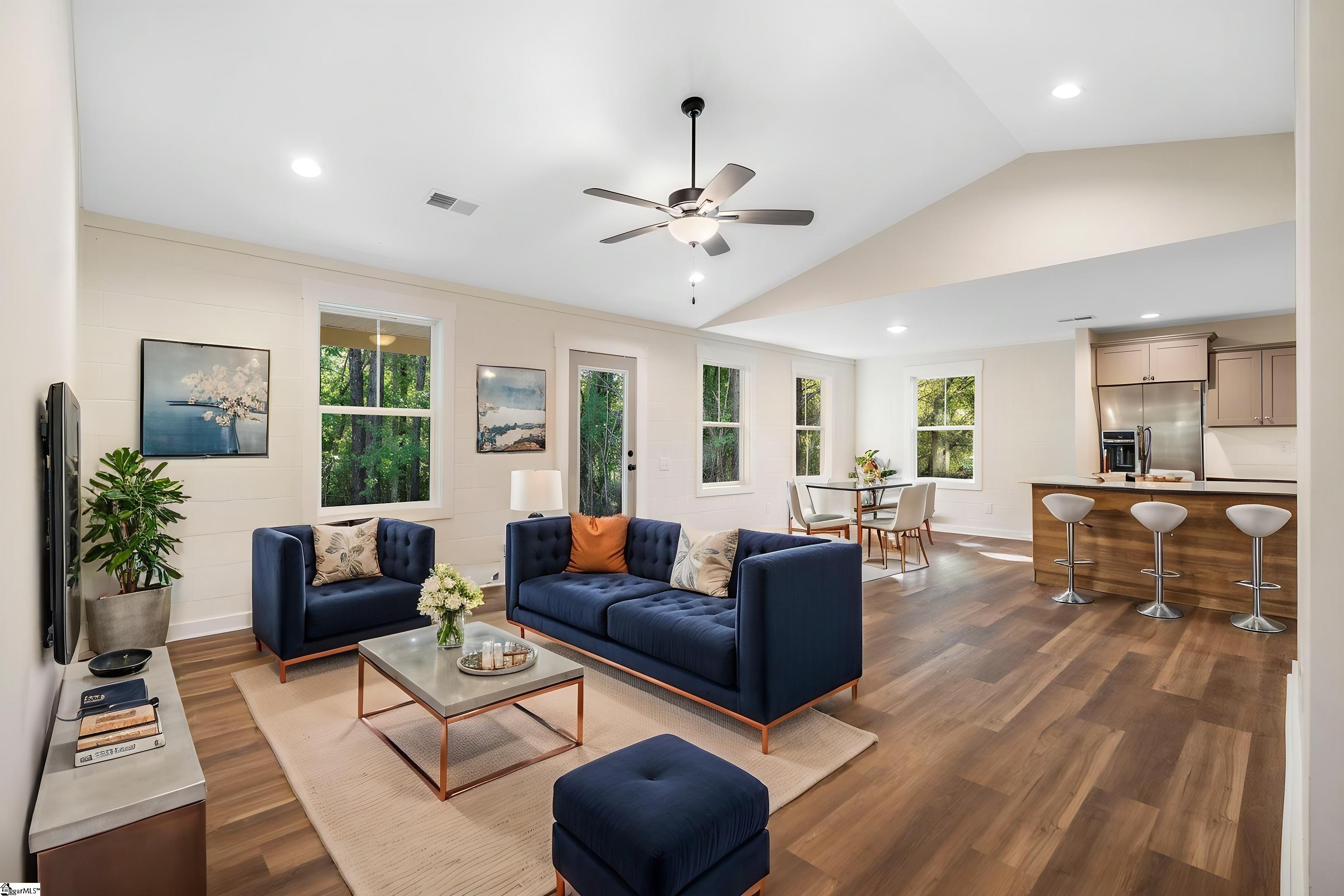 410 N Palmetto Street Liberty, SC 29657