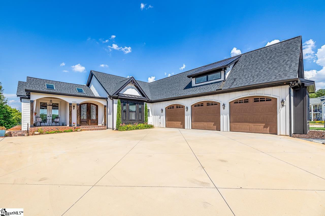529 Coolwater Drive Taylors, SC 29687