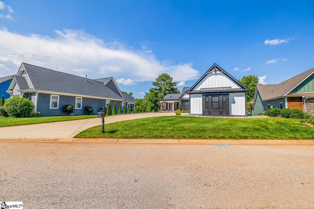 529 Coolwater Drive Taylors, SC 29687