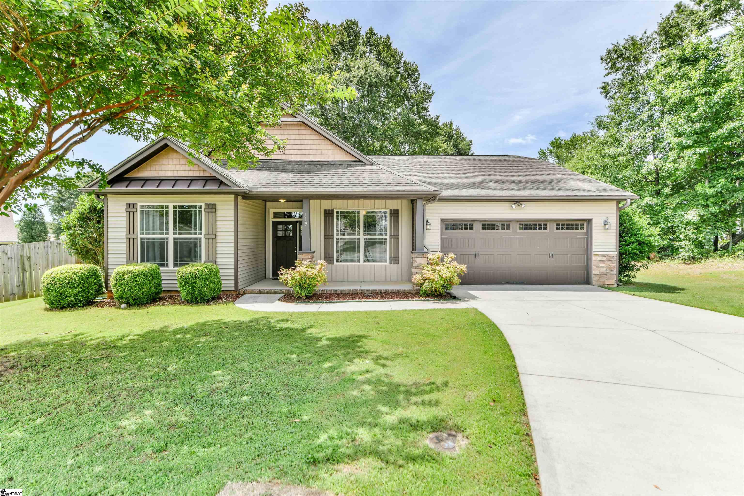 119 Colewood Place Simpsonville, SC 29681