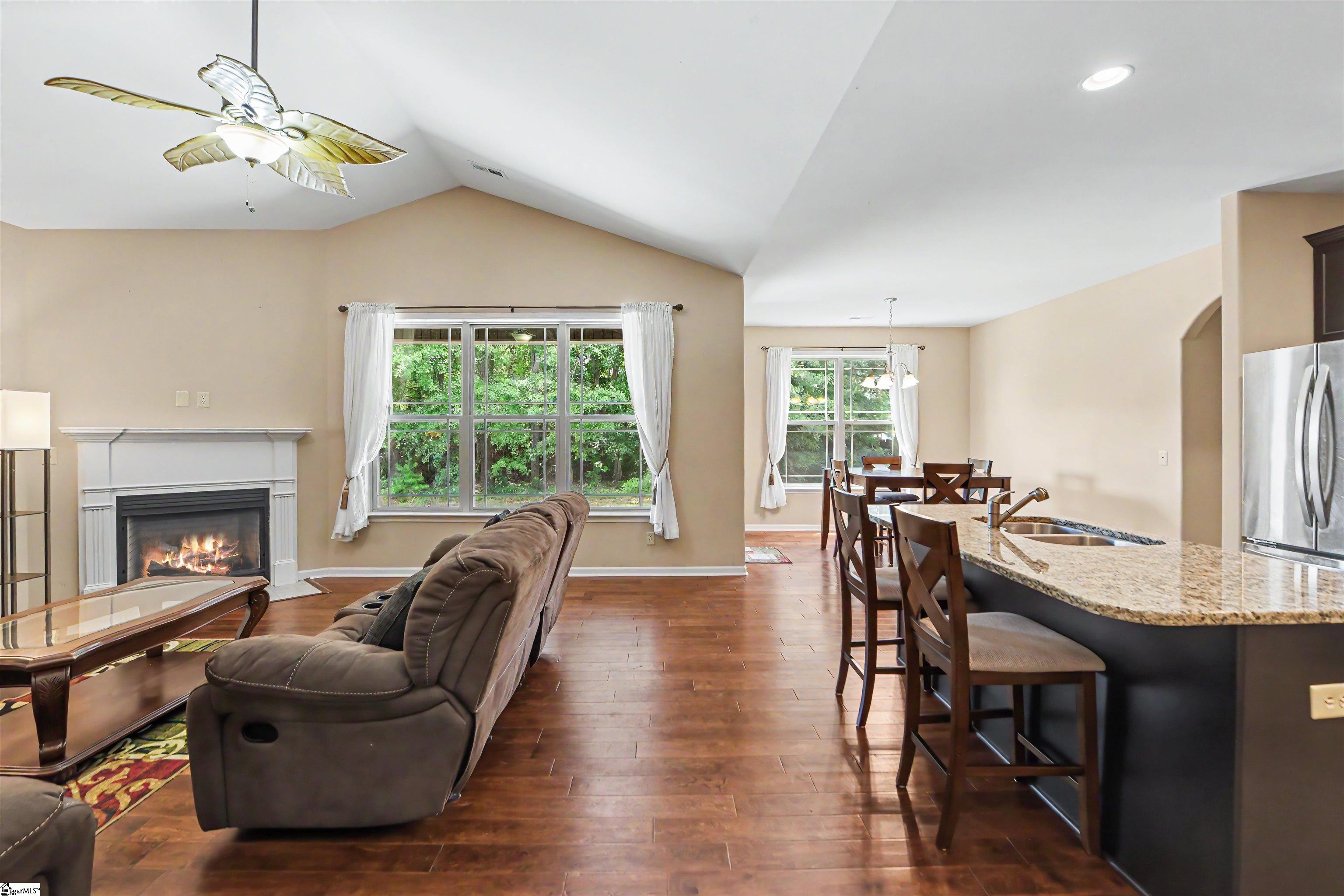 119 Colewood Place Simpsonville, SC 29681