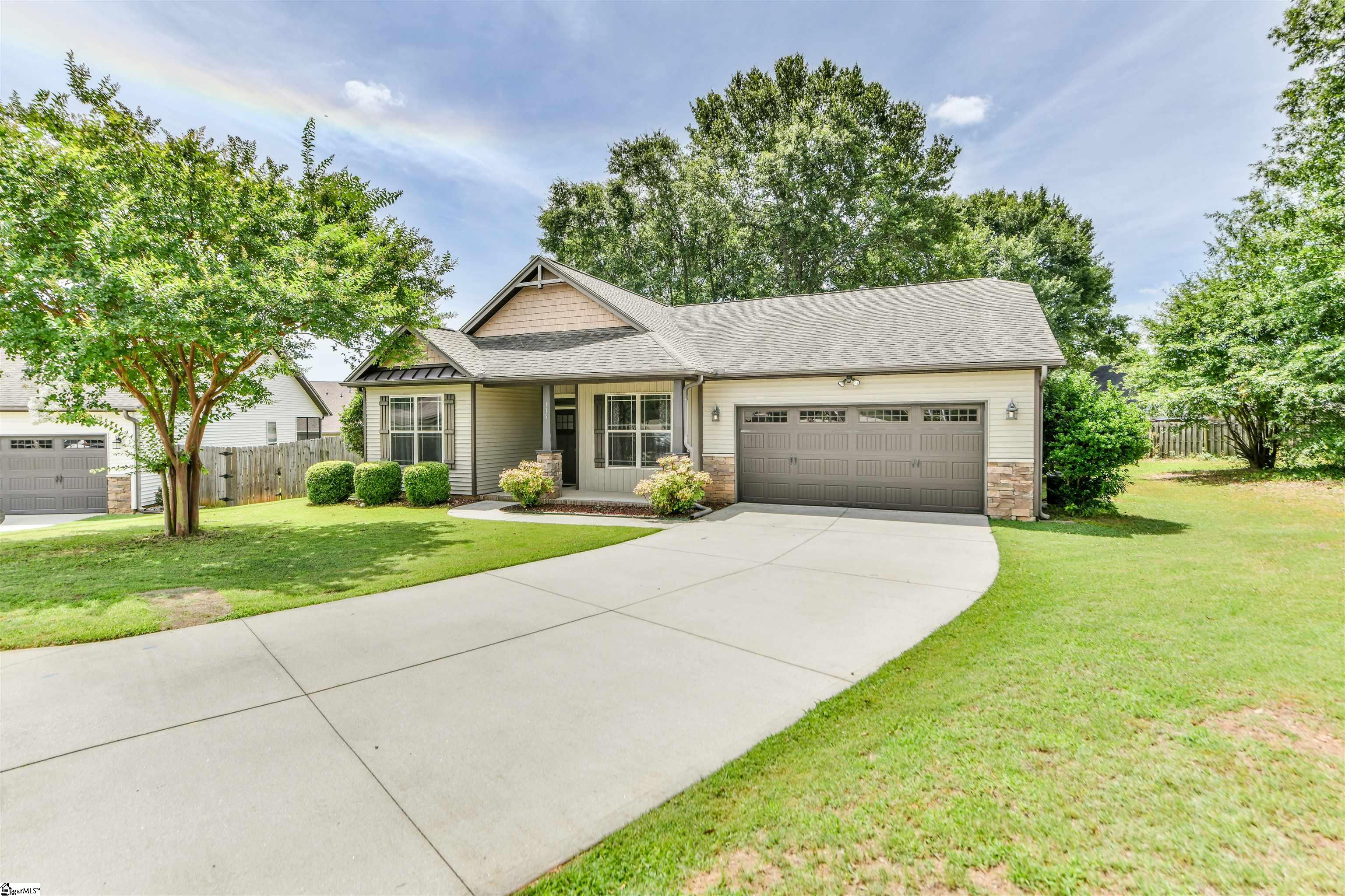 119 Colewood Place Simpsonville, SC 29681
