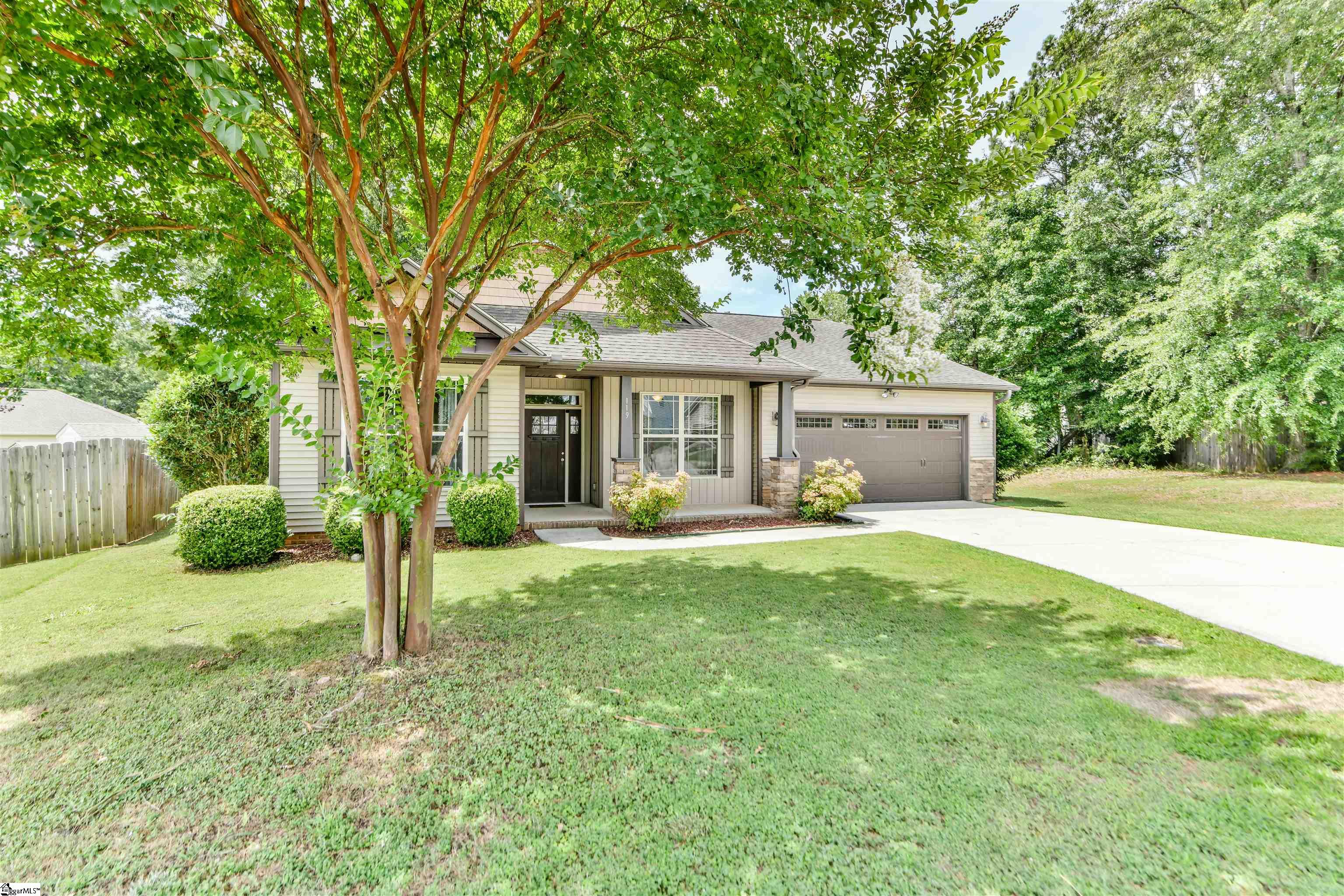 119 Colewood Place Simpsonville, SC 29681