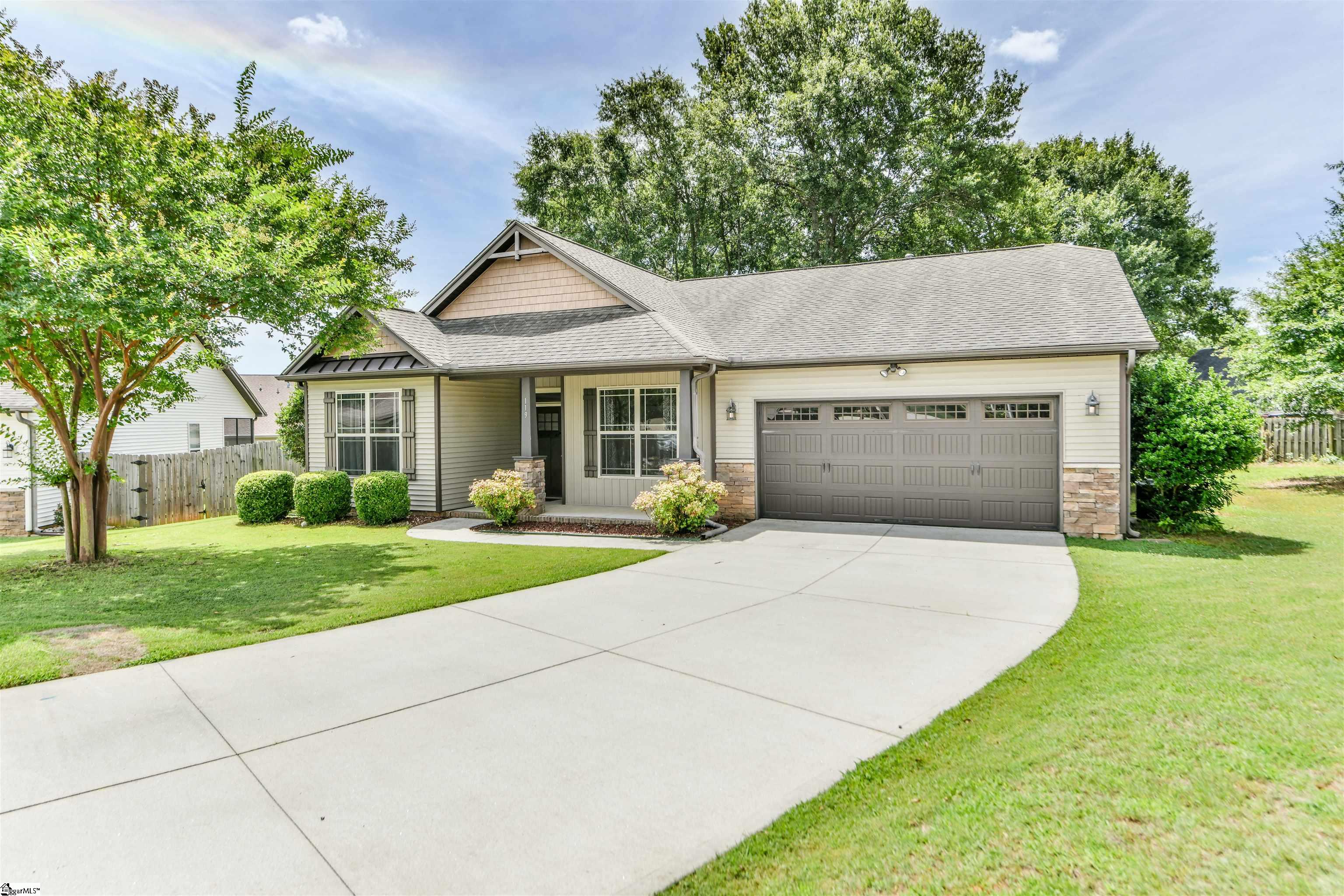 119 Colewood Place Simpsonville, SC 29681