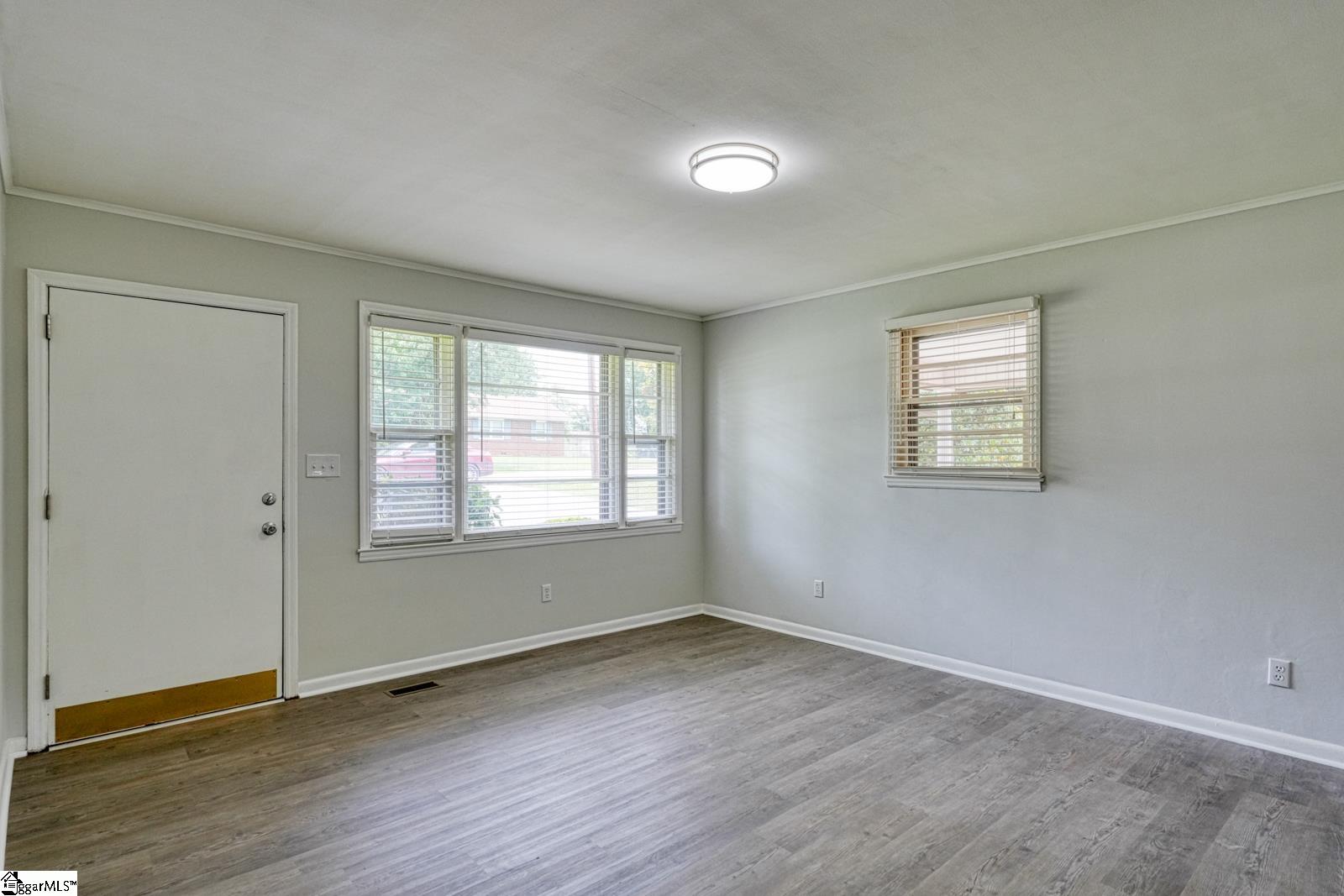 1291 Montview Street Spartanburg, SC 29307