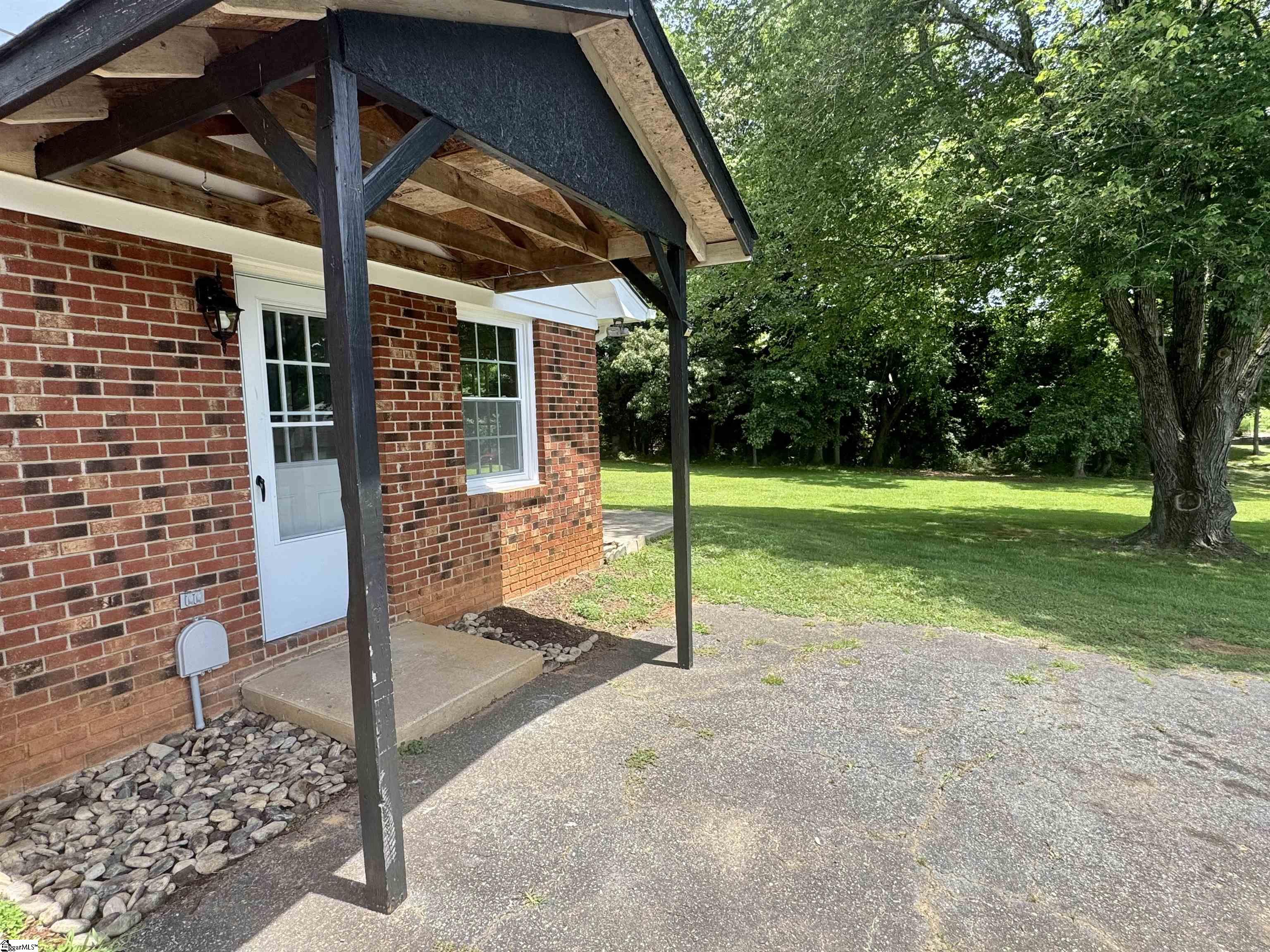 228 Greenridge Drive Moore, SC 29369