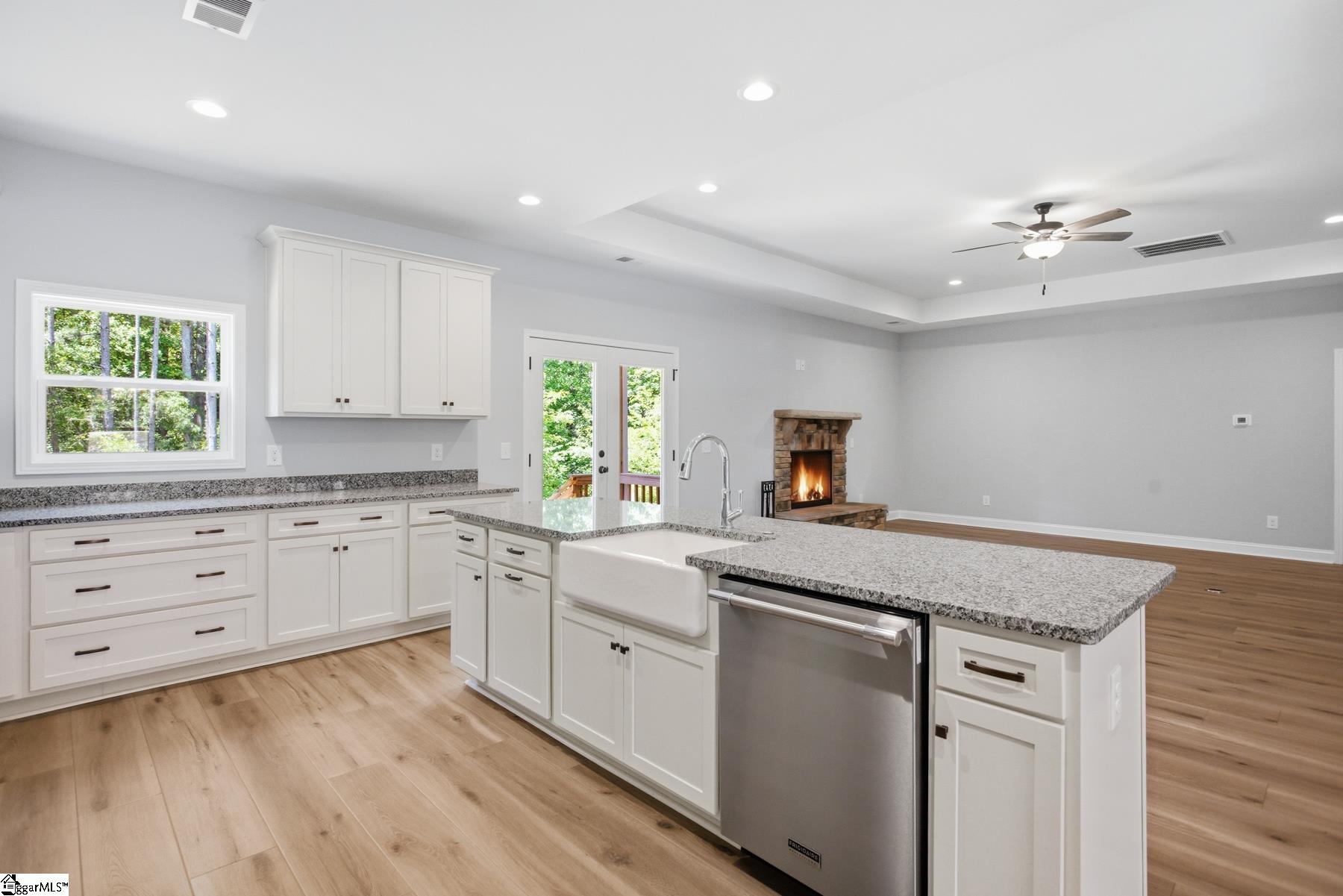 912 Watercrest Road, West Union SC 29696