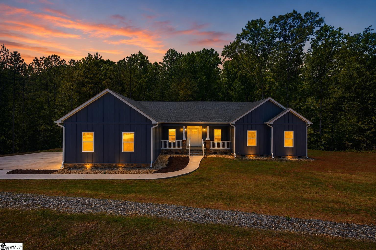 912 Watercrest Road, West Union SC 29696
