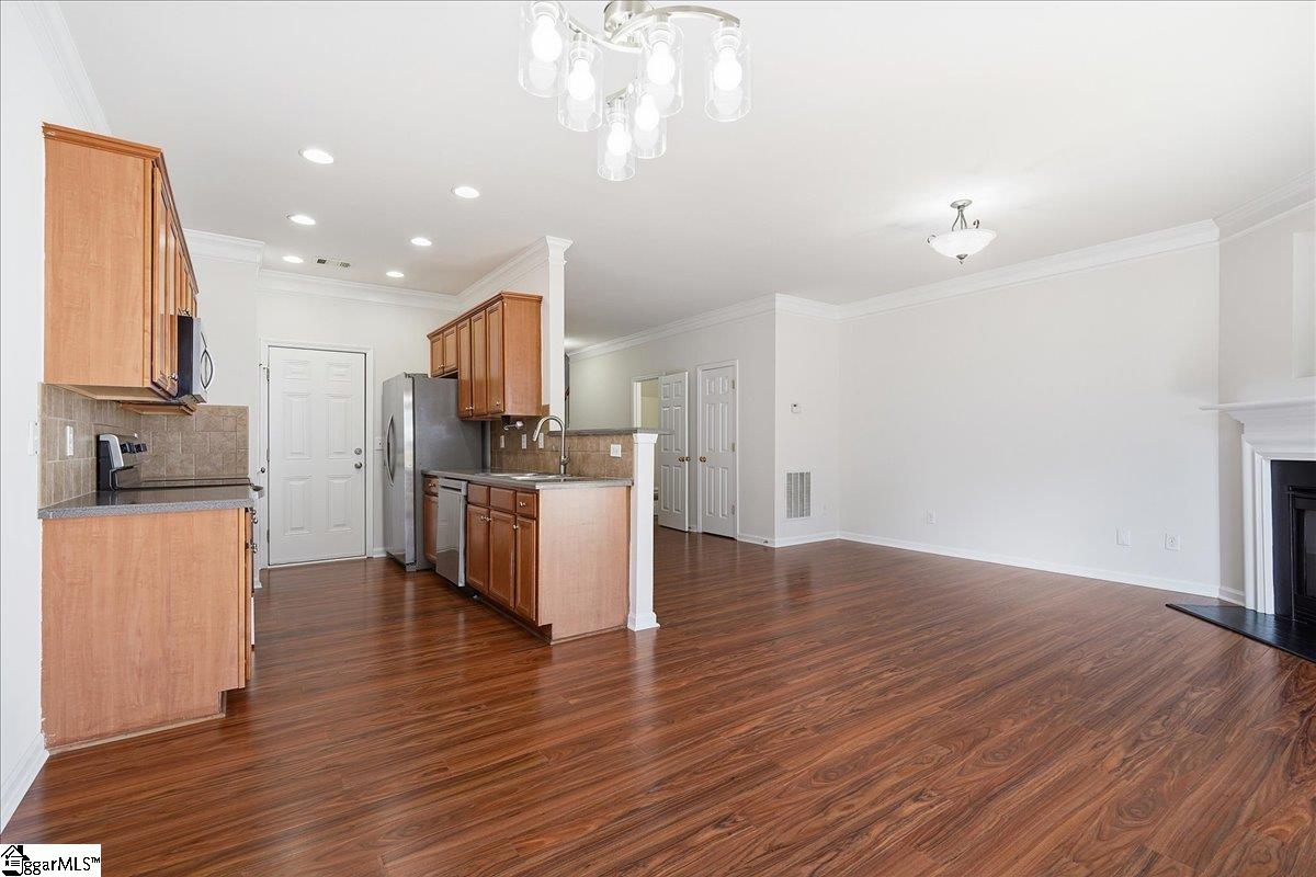 200 Greenbush Court Mauldin, SC 29662