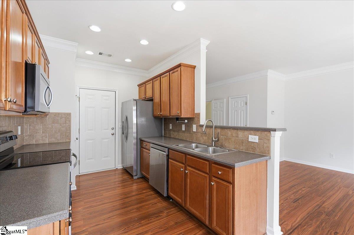 200 Greenbush Court Mauldin, SC 29662