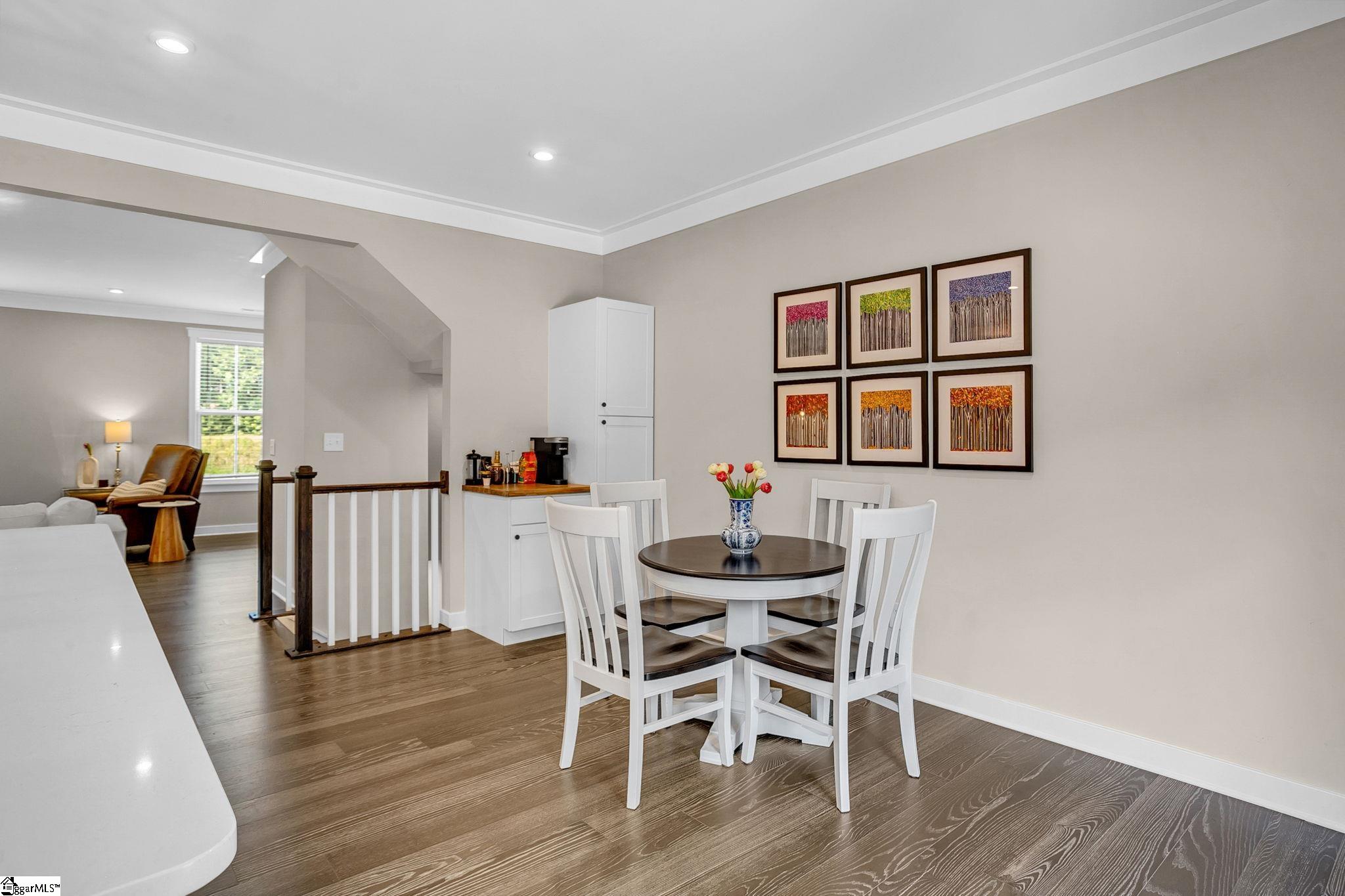 20 Rollins Avenue Greenville, SC 29607
