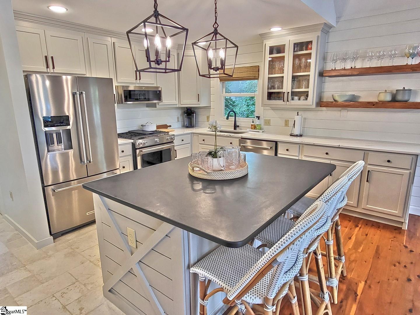 108 Carolina Cove Road Seneca, SC 29672