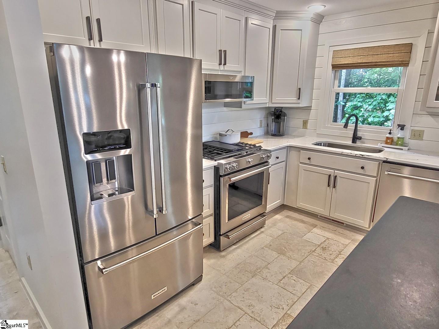 108 Carolina Cove Road Seneca, SC 29672