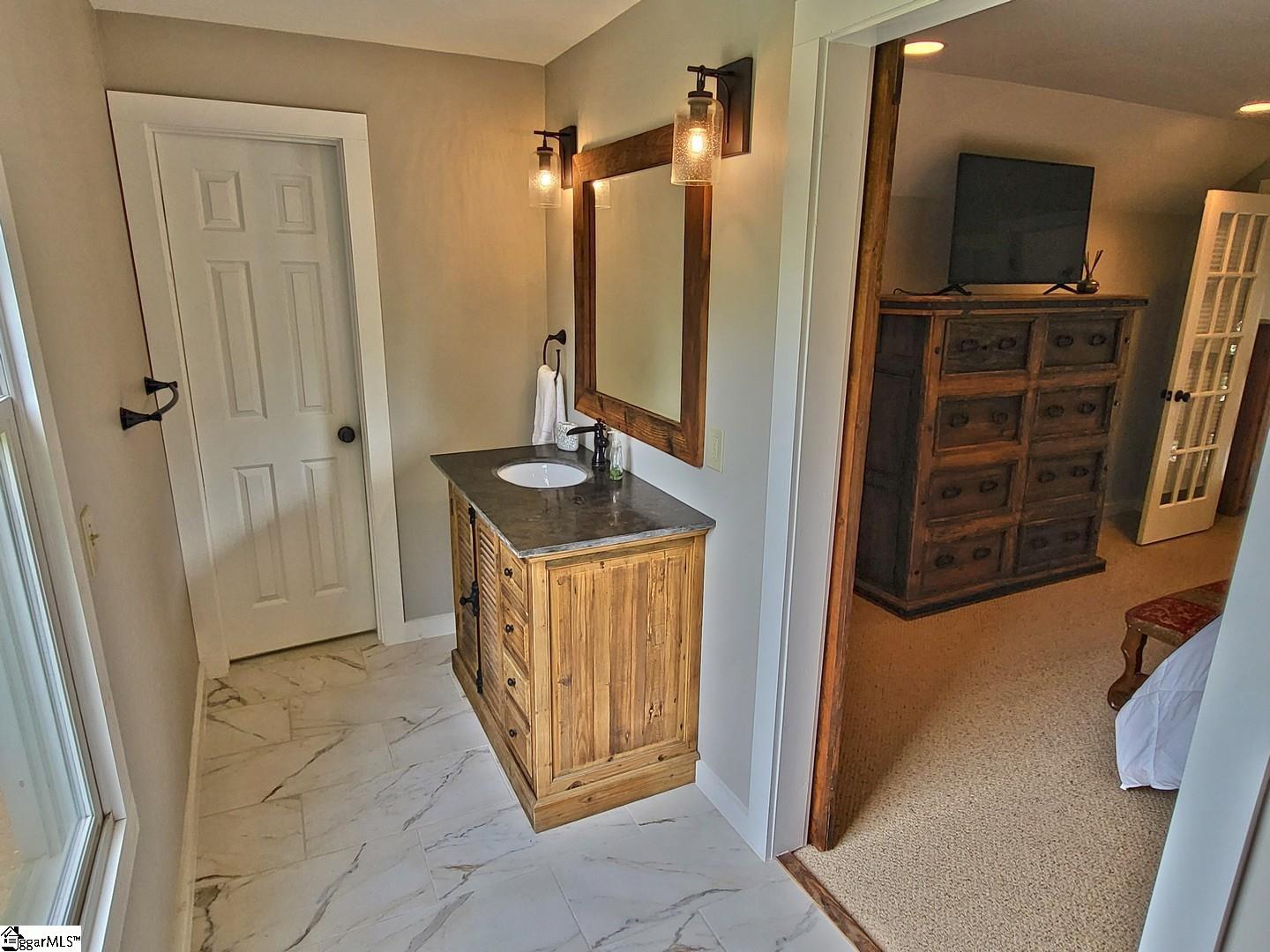 108 Carolina Cove Road Seneca, SC 29672