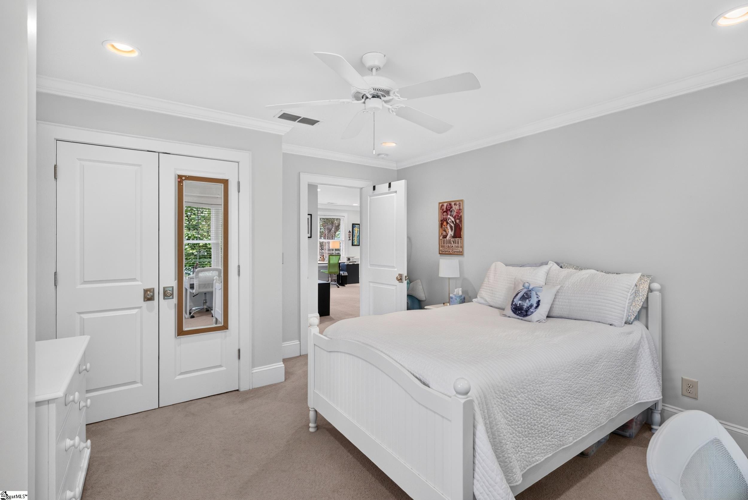 18 Argonne Drive Greenville, SC 29605