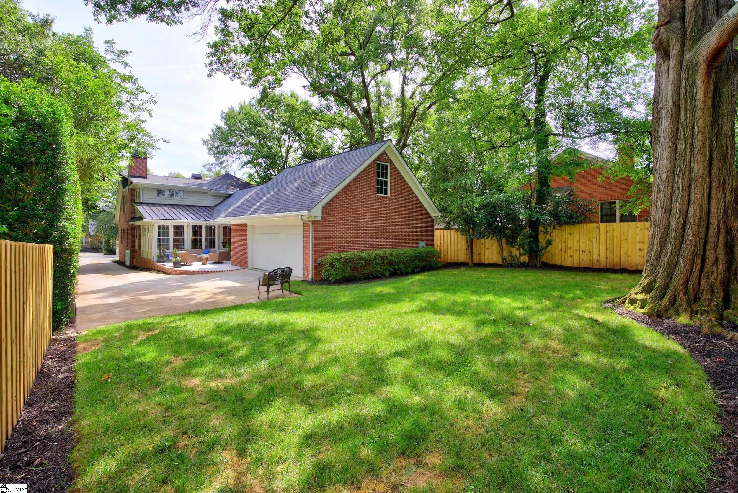 18 Argonne Drive Greenville, SC 29605