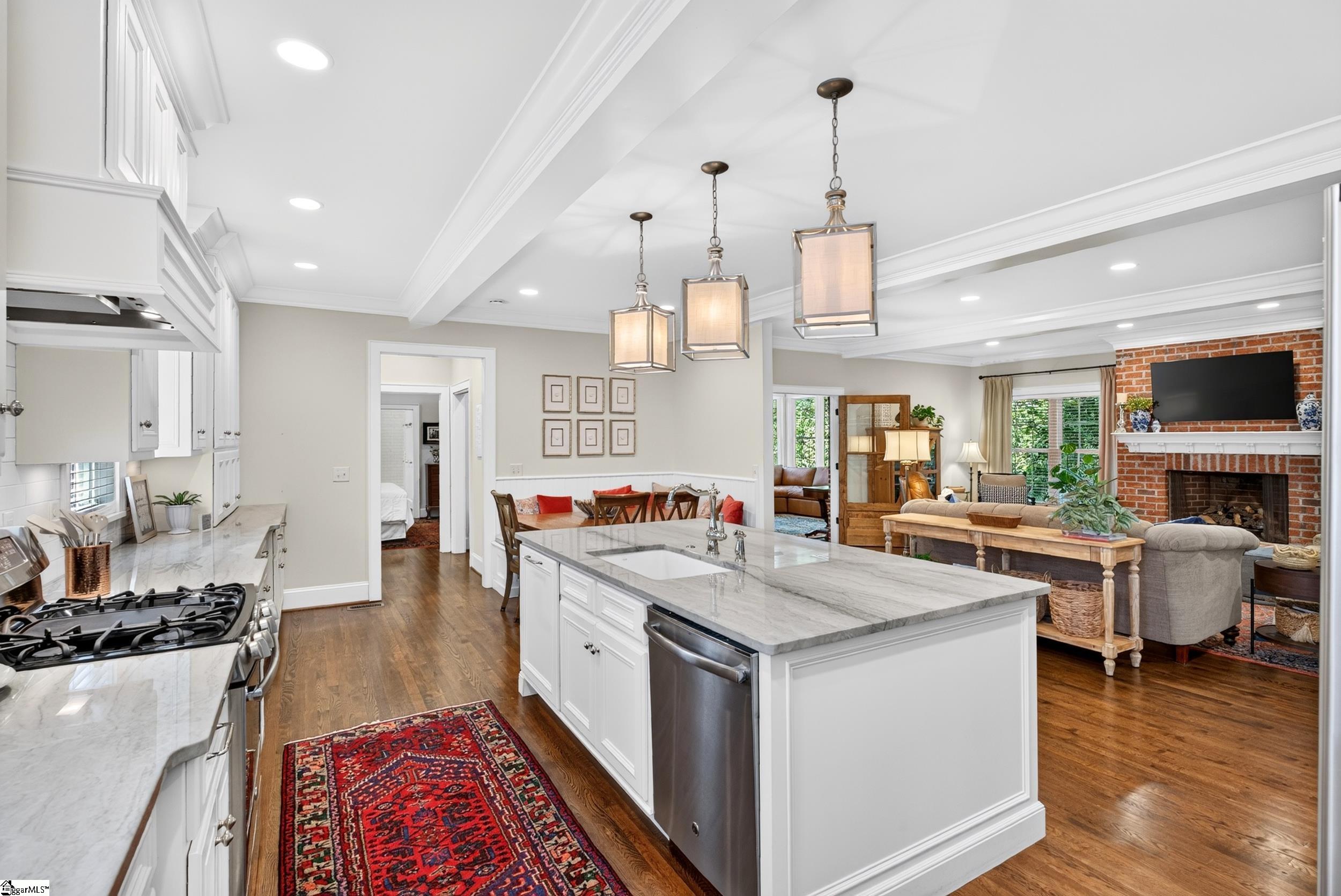 18 Argonne Drive Greenville, SC 29605