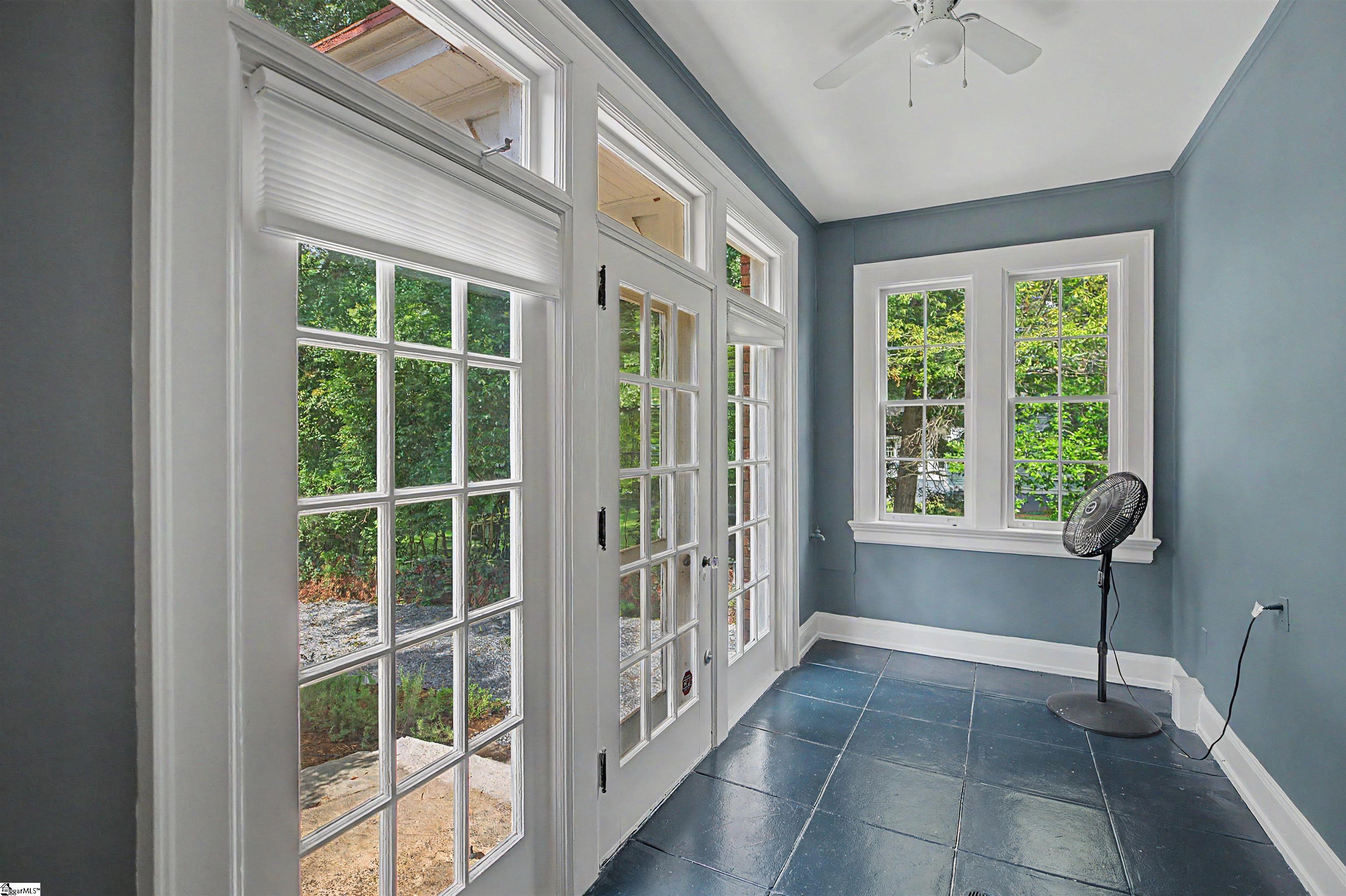 905 W Market Street Anderson, SC 29624