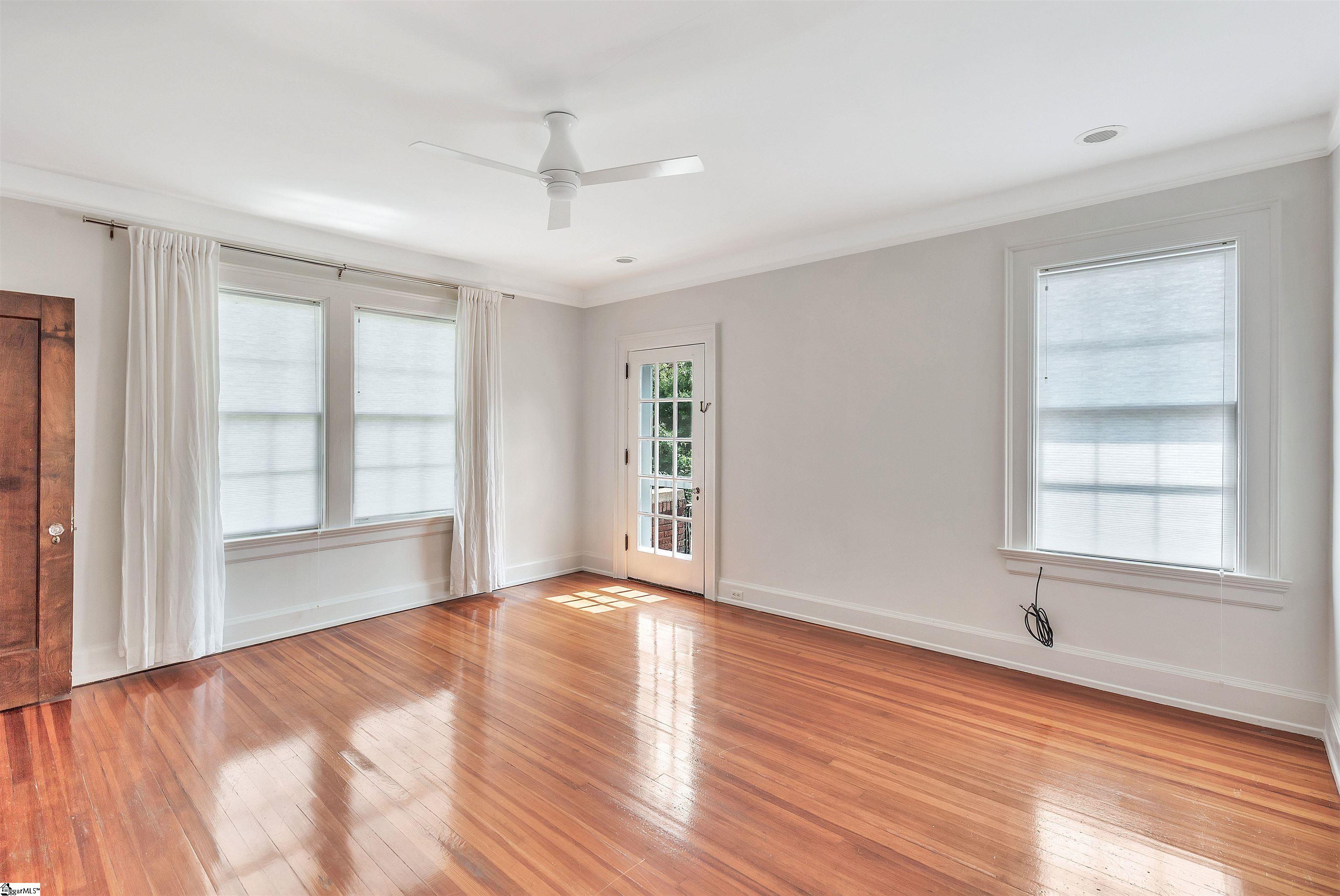 905 W Market Street Anderson, SC 29624