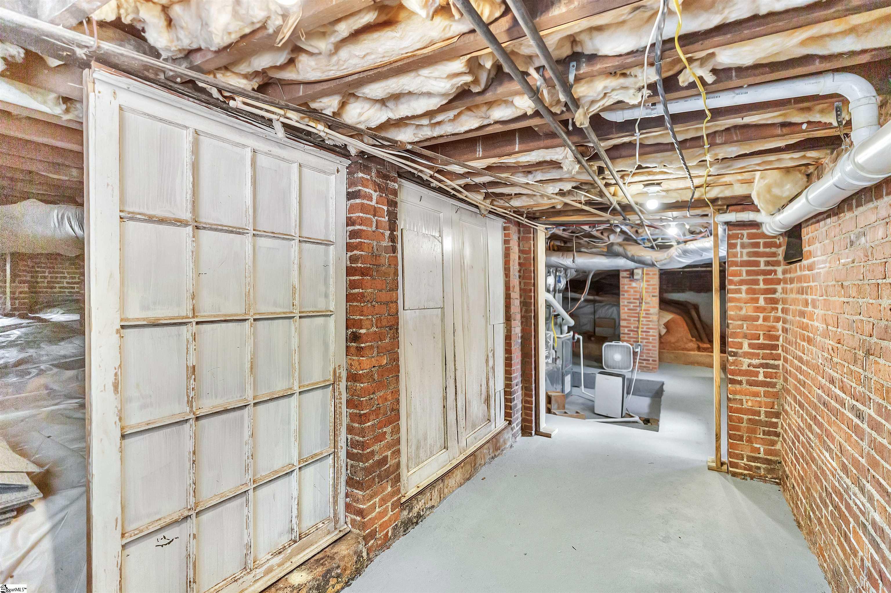 905 W Market Street Anderson, SC 29624