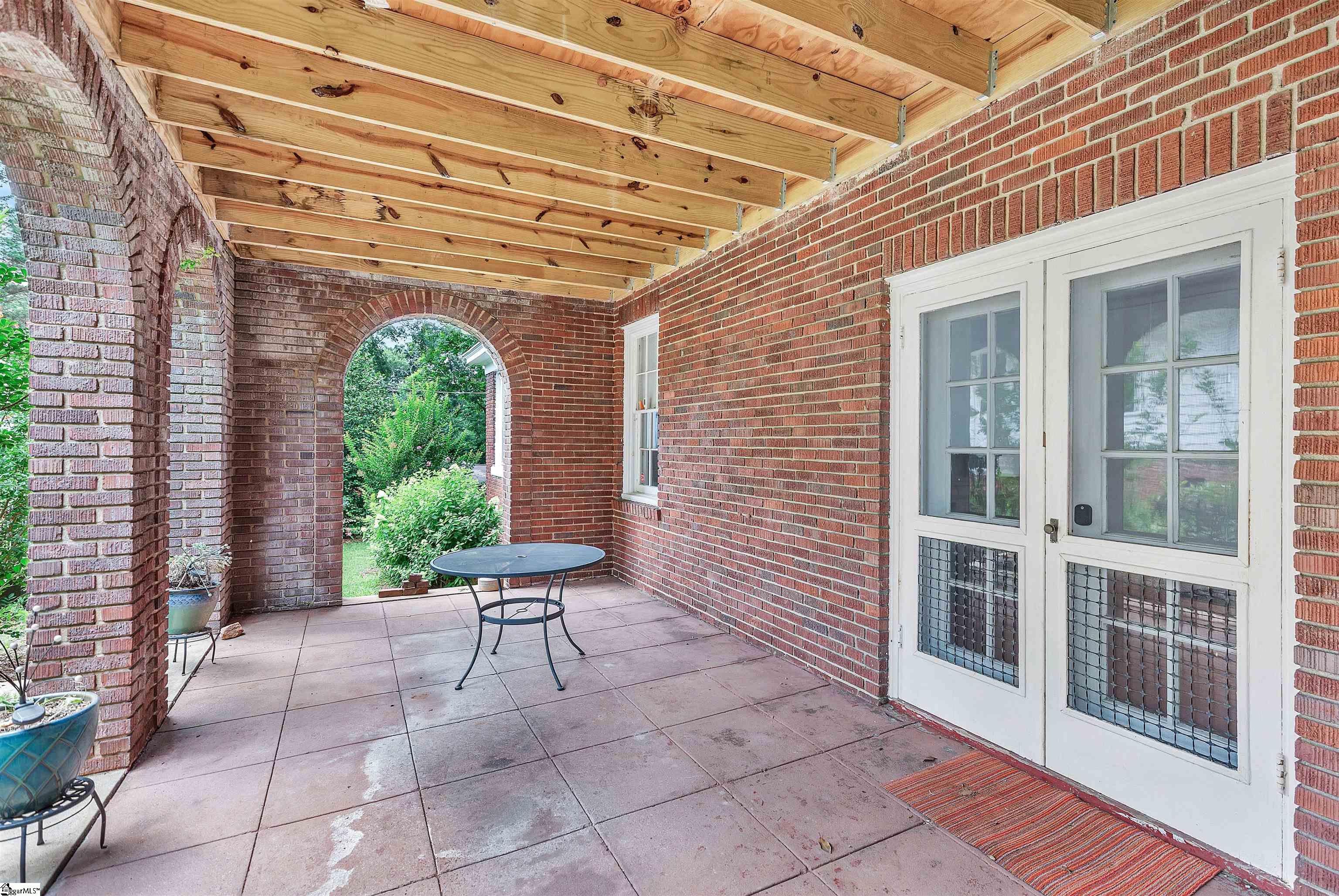 905 W Market Street Anderson, SC 29624