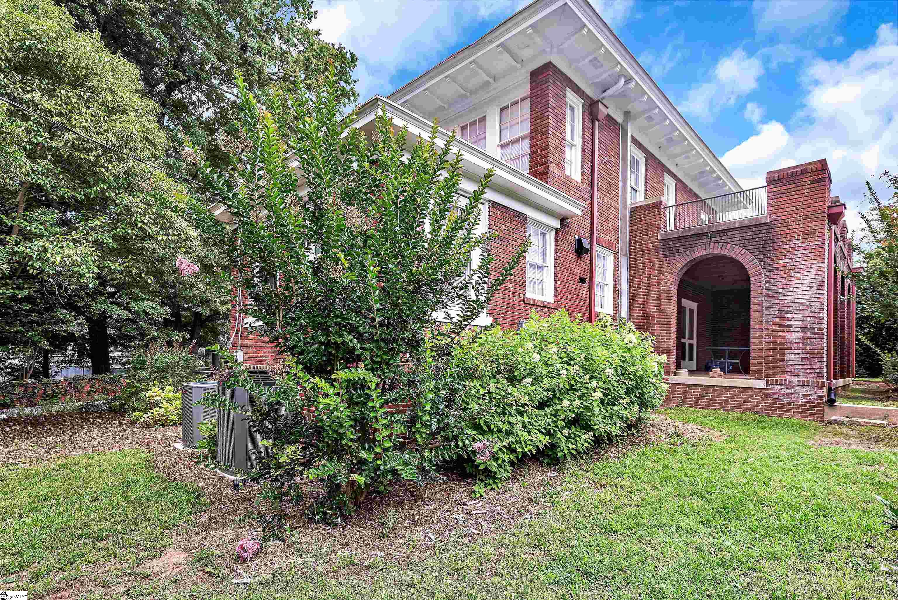 905 W Market Street Anderson, SC 29624