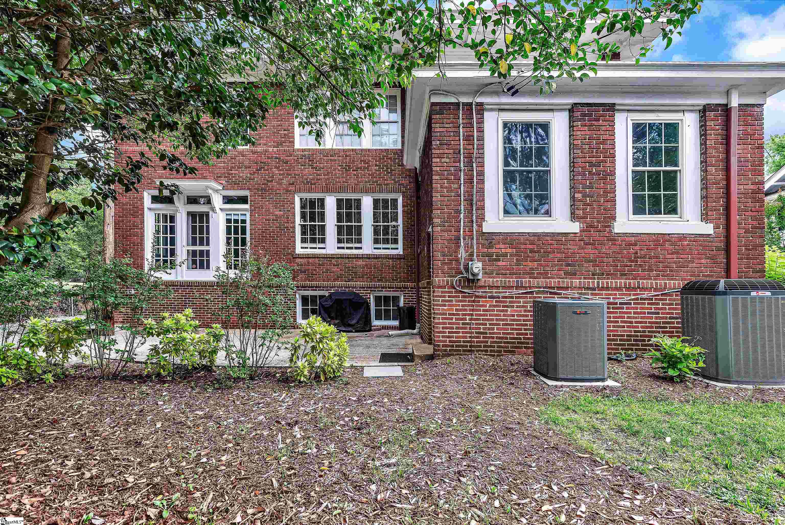 905 W Market Street Anderson, SC 29624