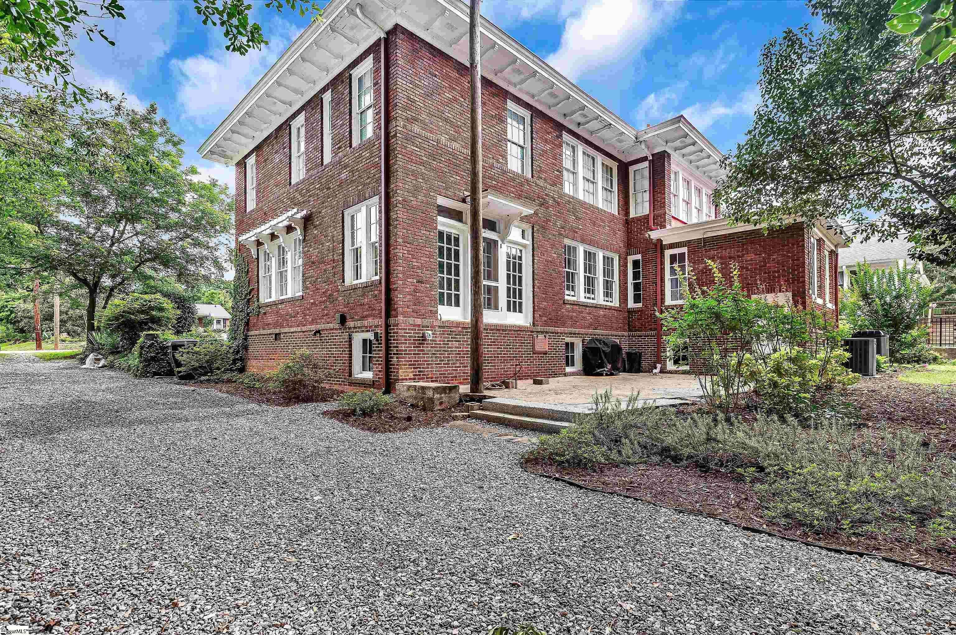 905 W Market Street Anderson, SC 29624